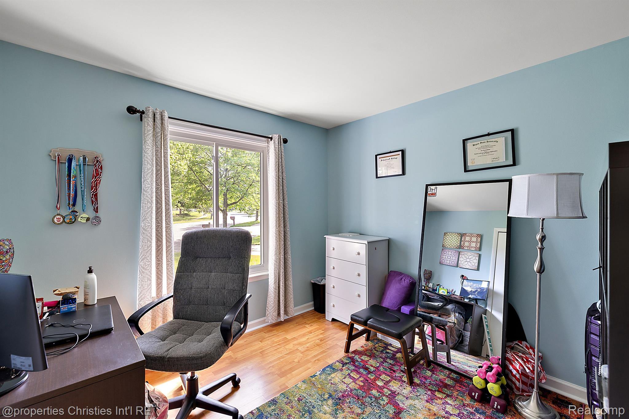 1196 Vassar