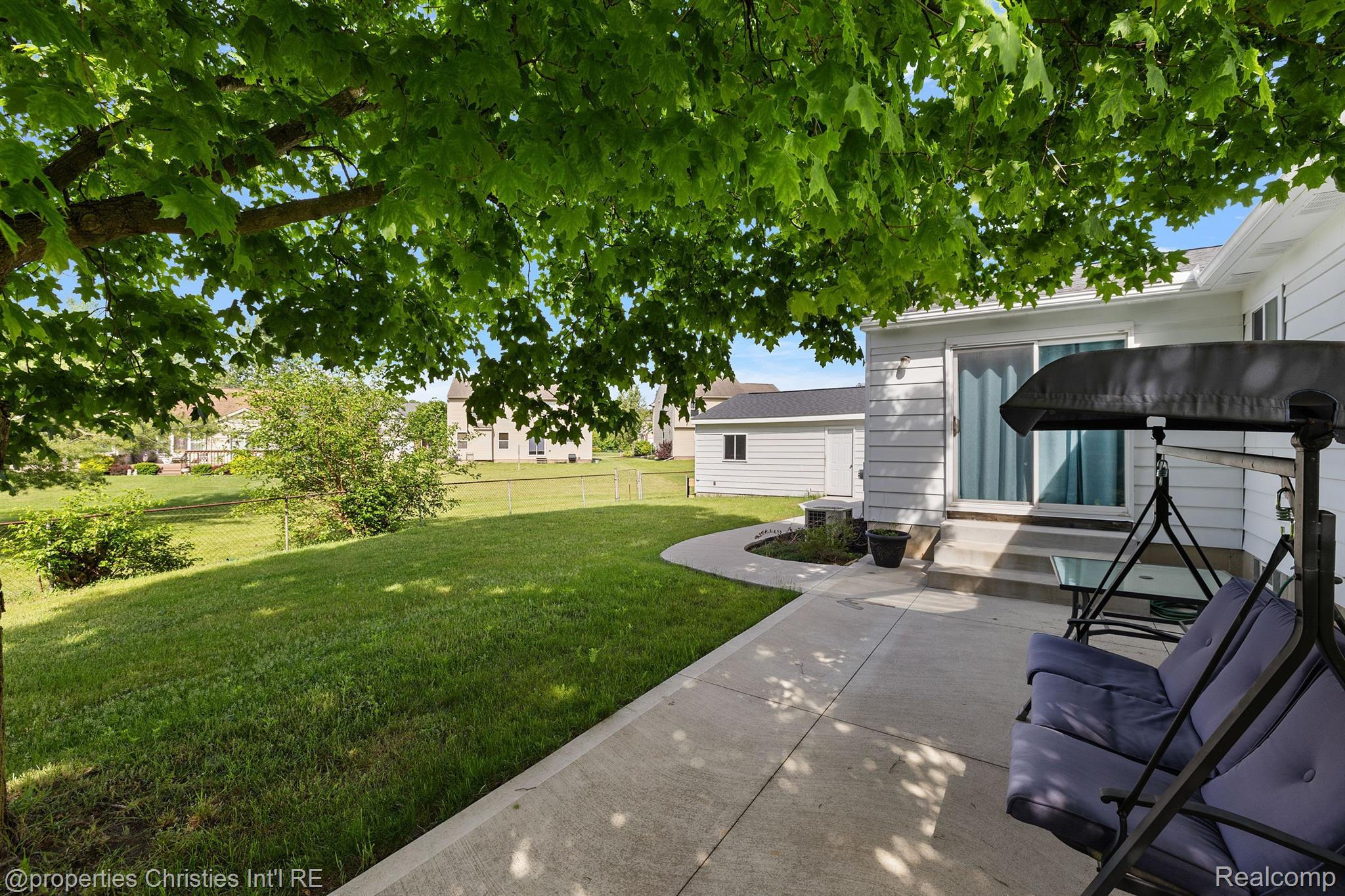 1196 Vassar