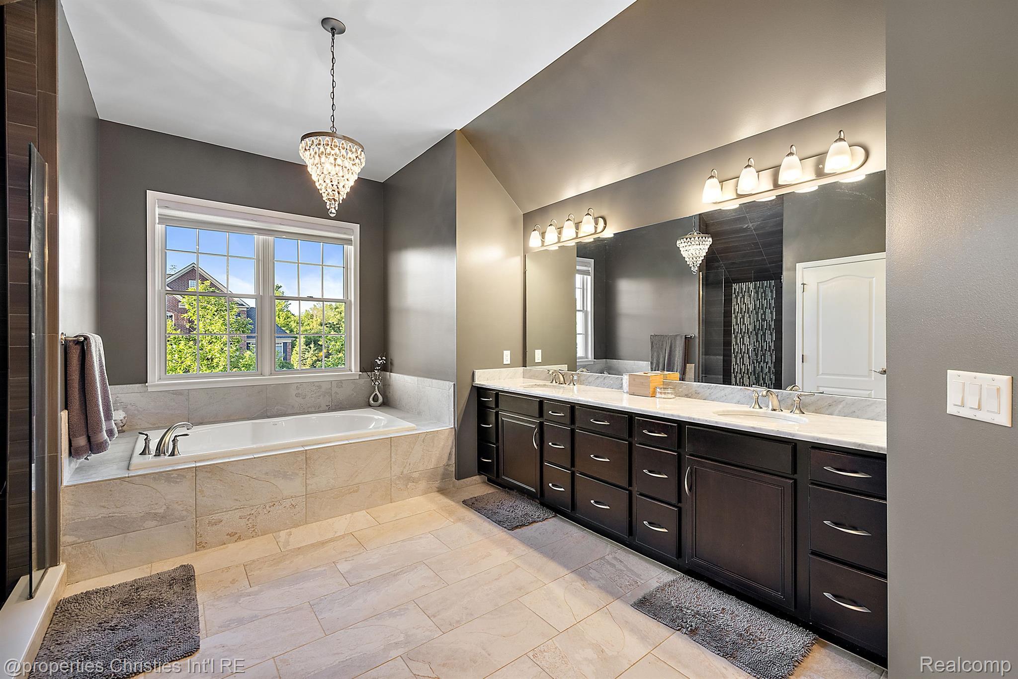 50505 BRIAR RIDGE Lane