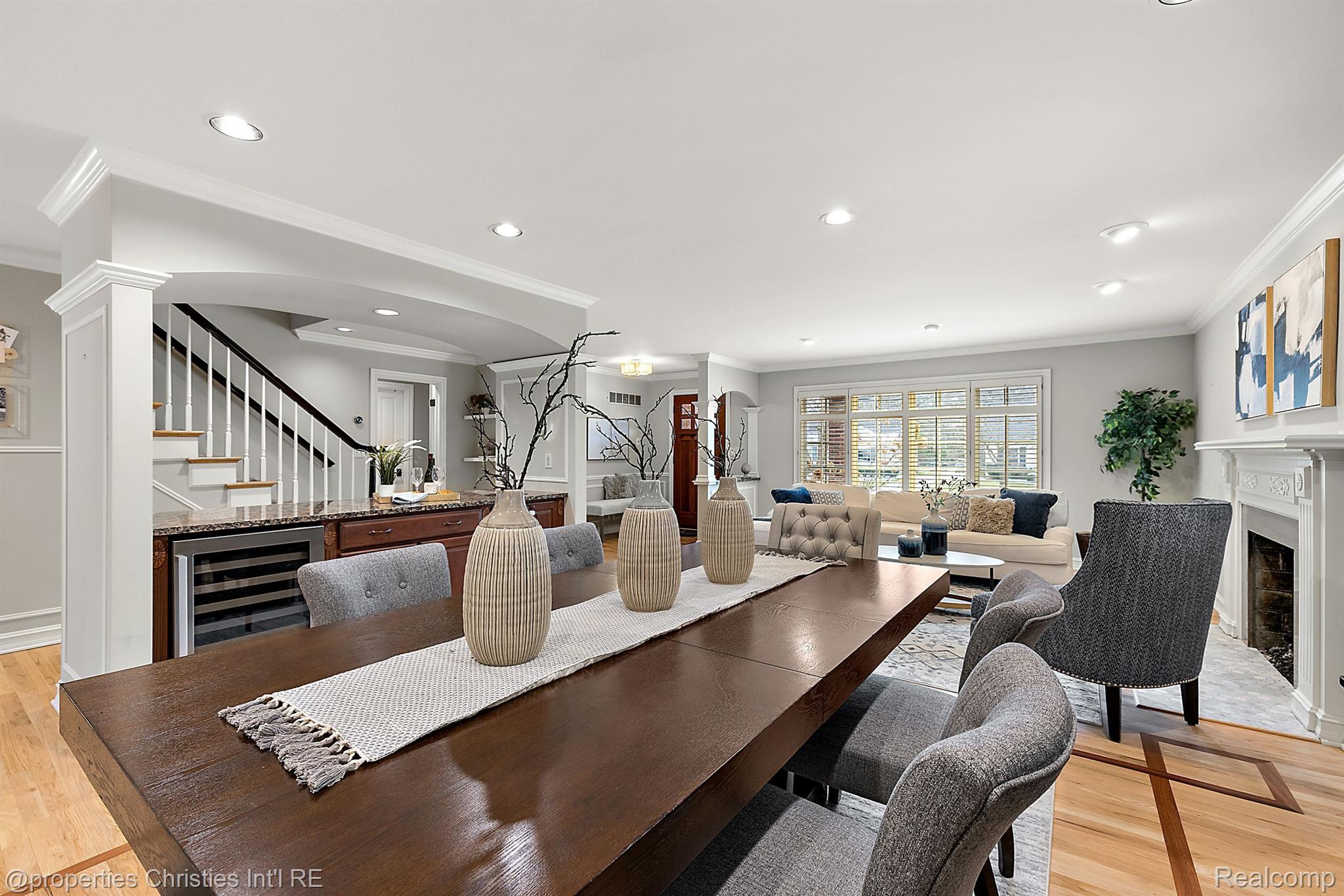 2298 W Lincoln Street