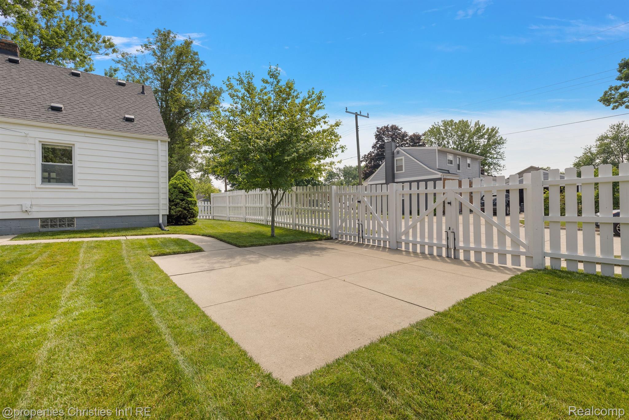 303 Midland Boulevard