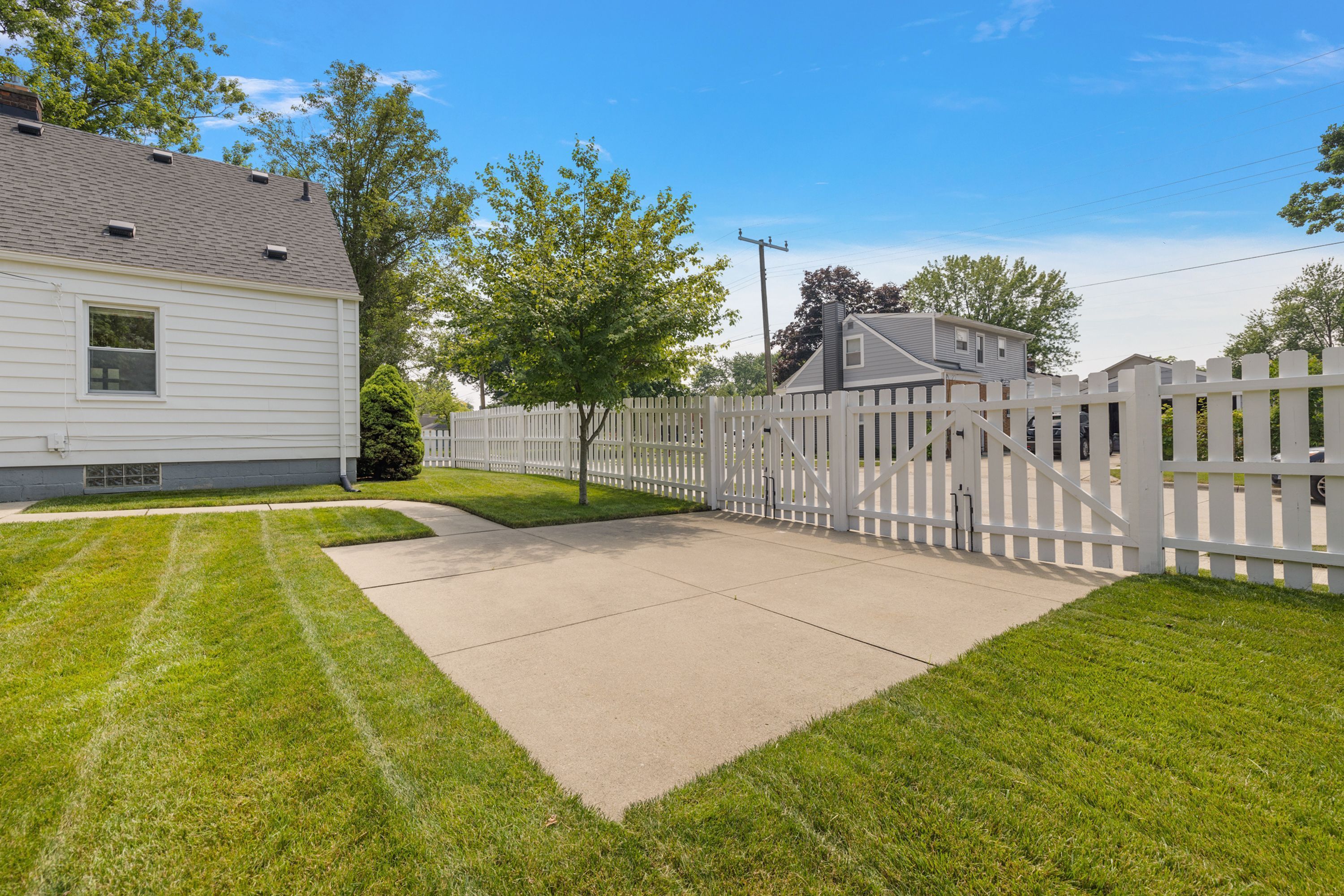 303 Midland Boulevard