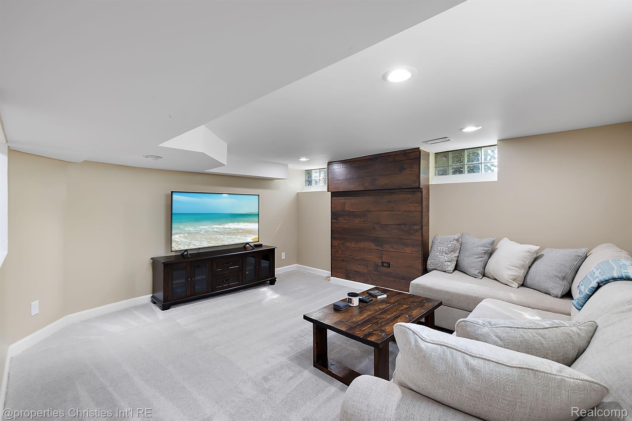 303 Midland Boulevard