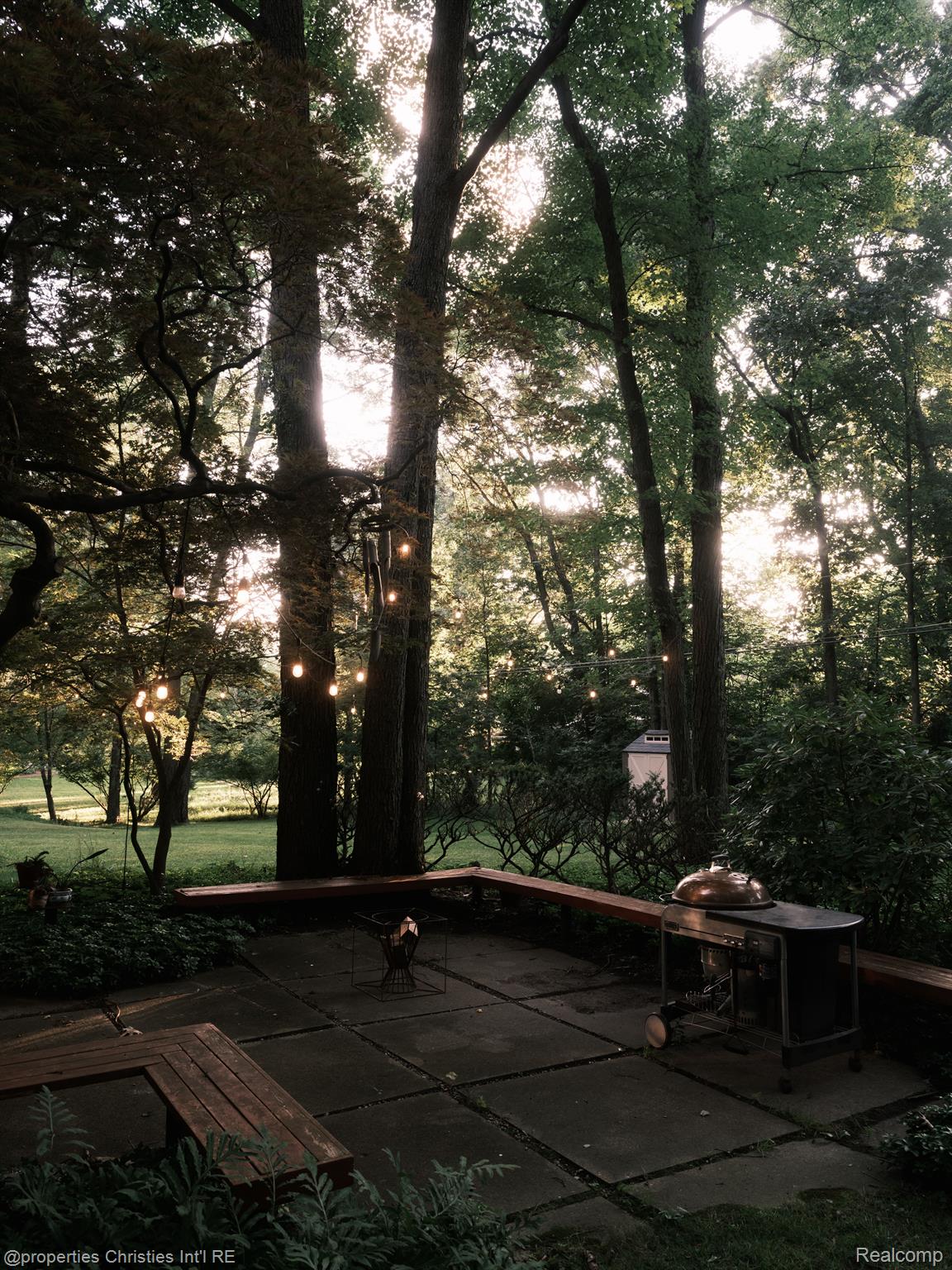 7388 LINDENMERE Drive