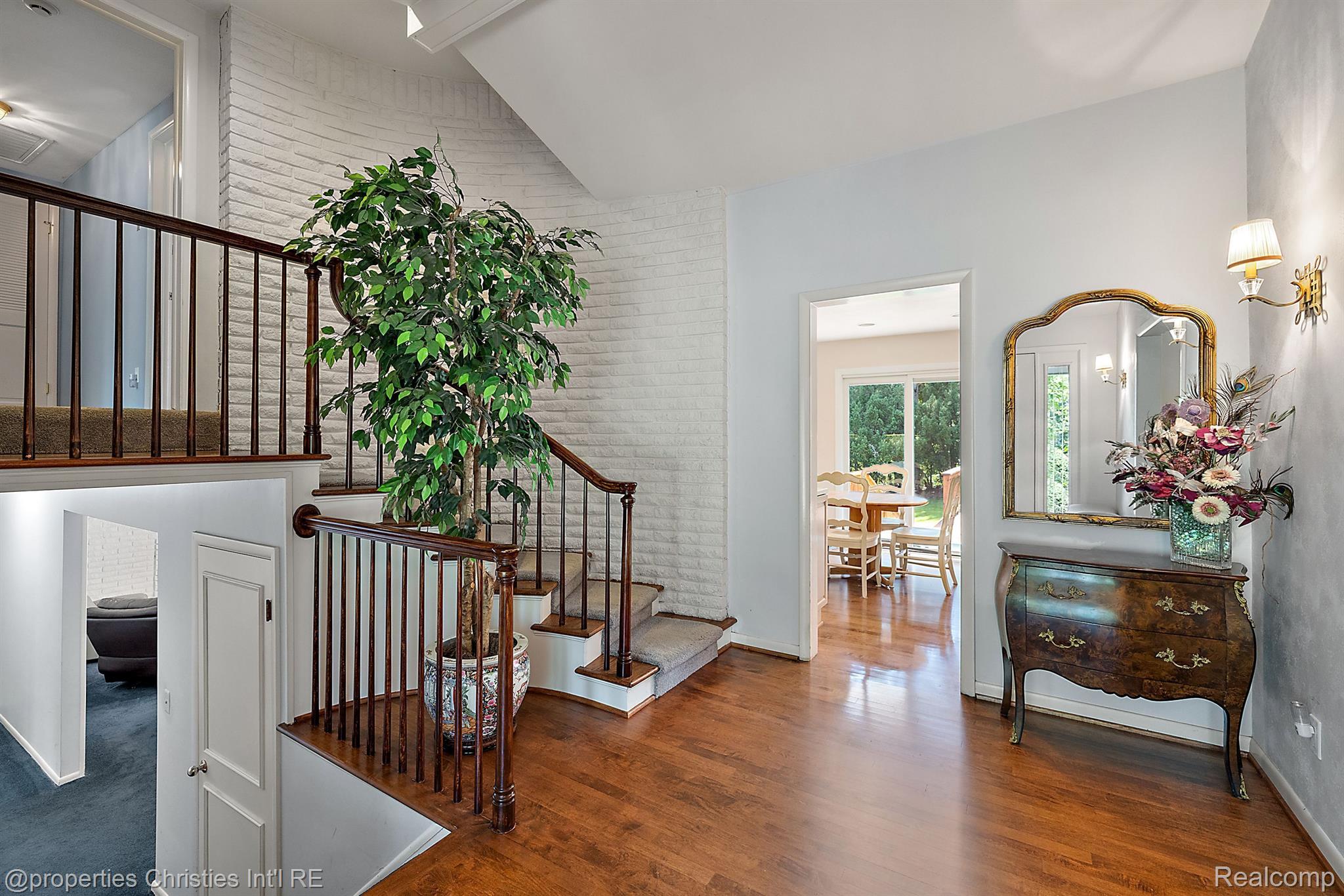 524 Kingsley Trail