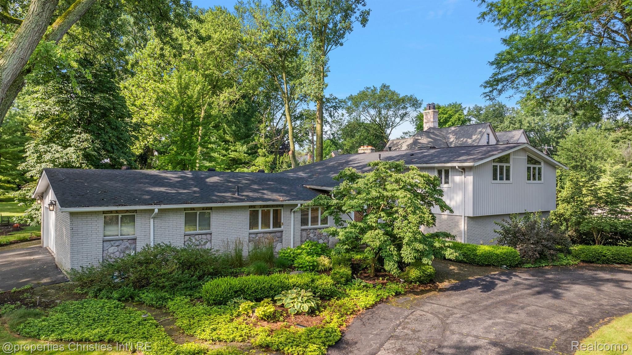 1429 Quarton Road