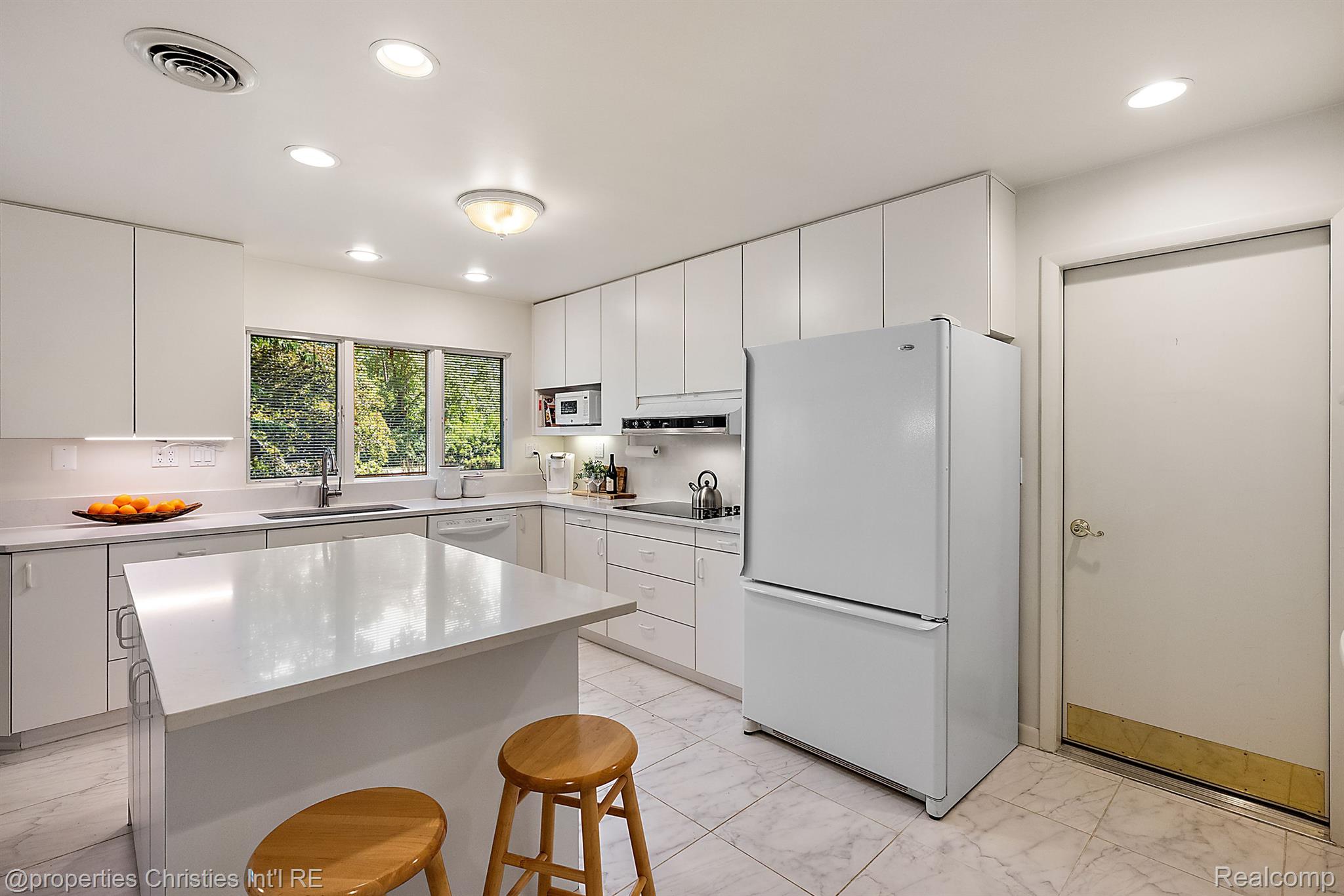 1429 Quarton Road