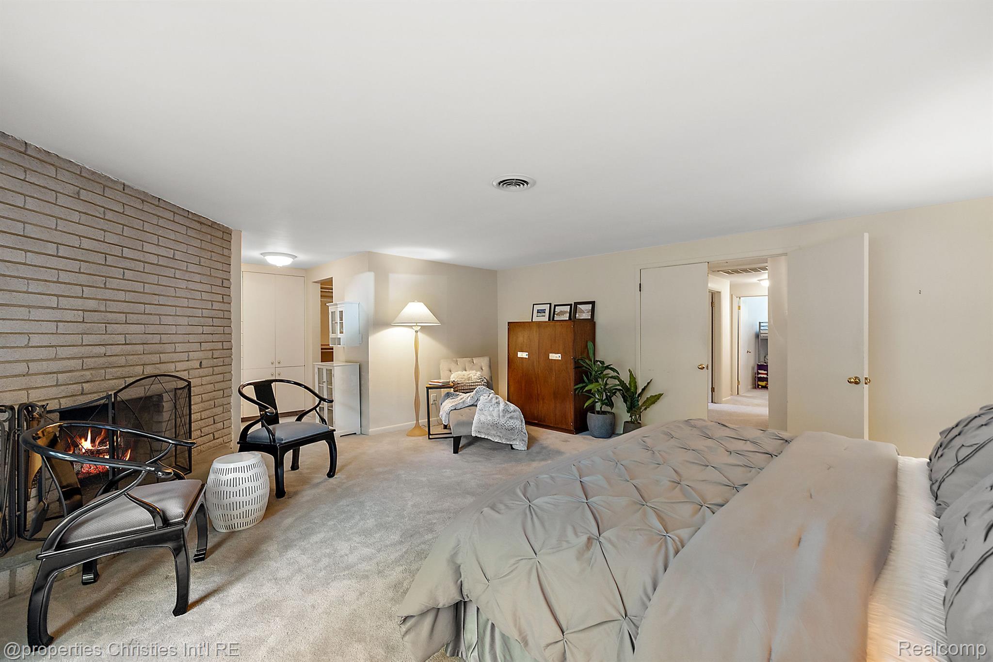 1429 Quarton Road