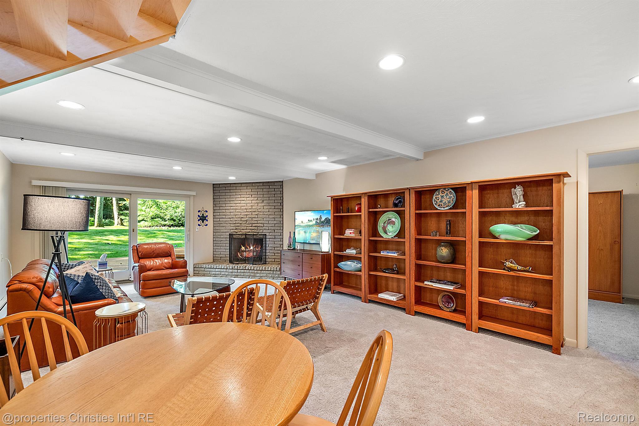 1429 Quarton Road