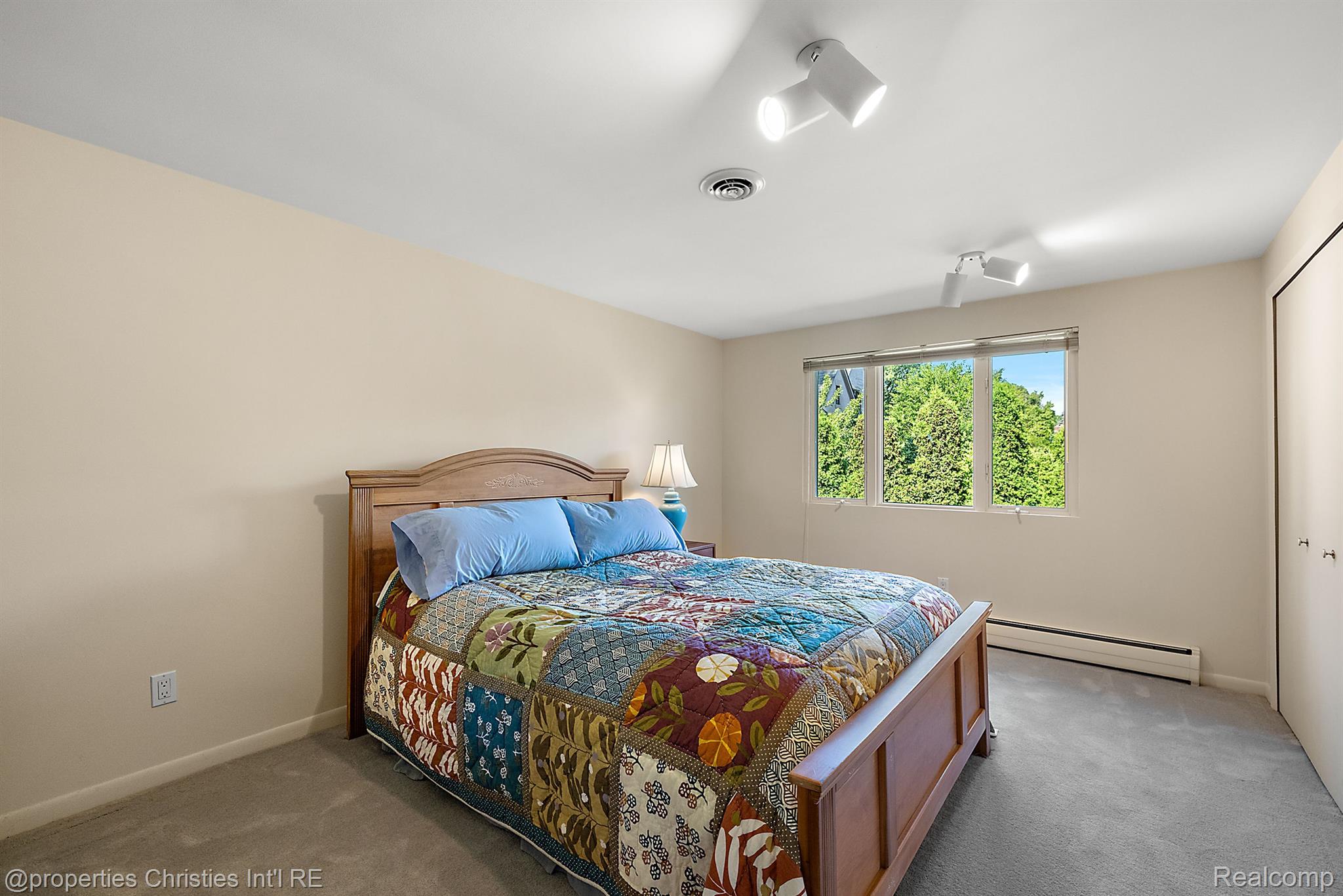 1429 Quarton Road
