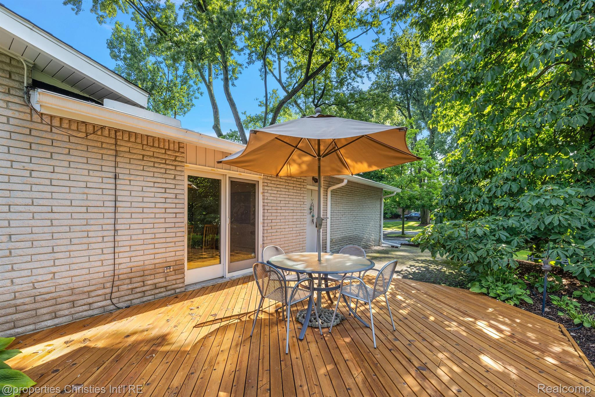 1429 Quarton Road