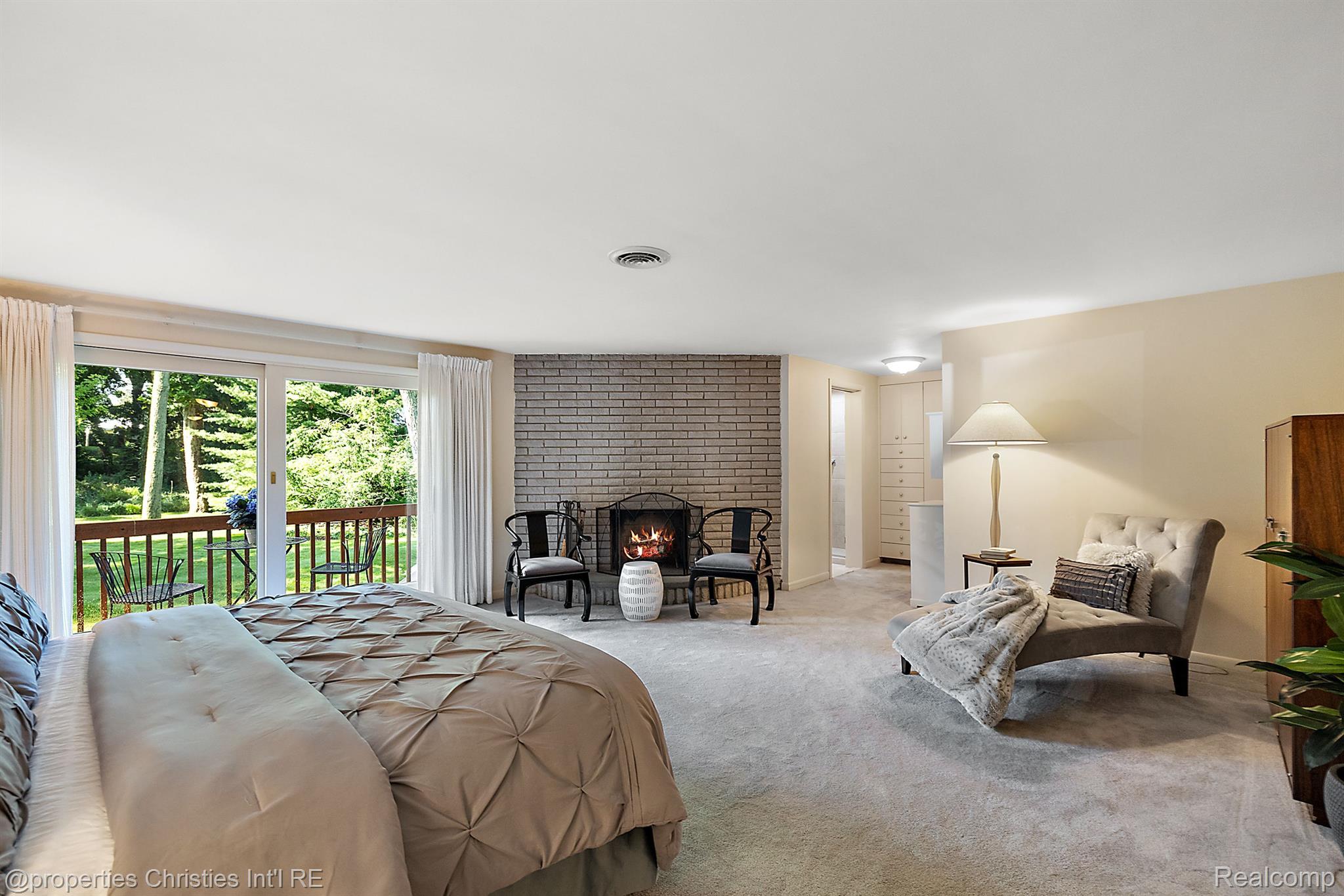 1429 Quarton Road