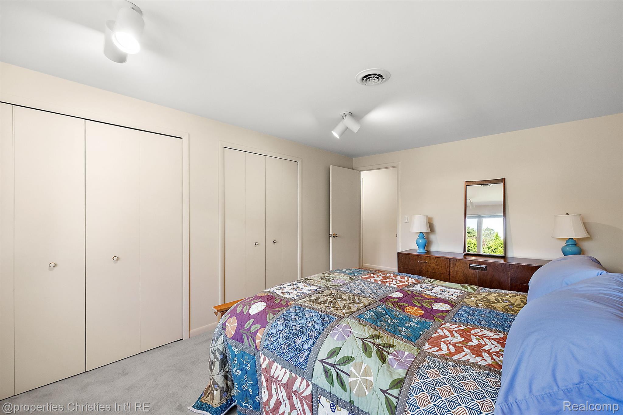 1429 Quarton Road