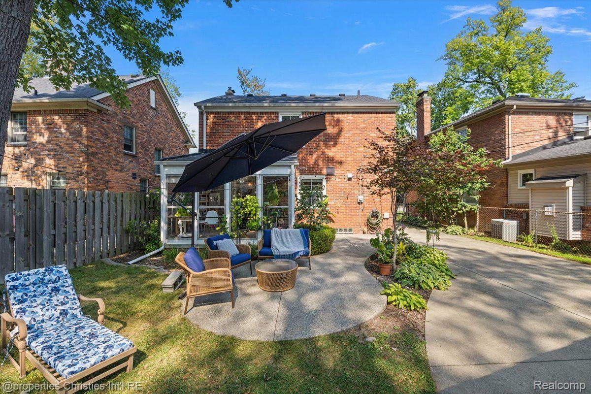 1683 Severn Road