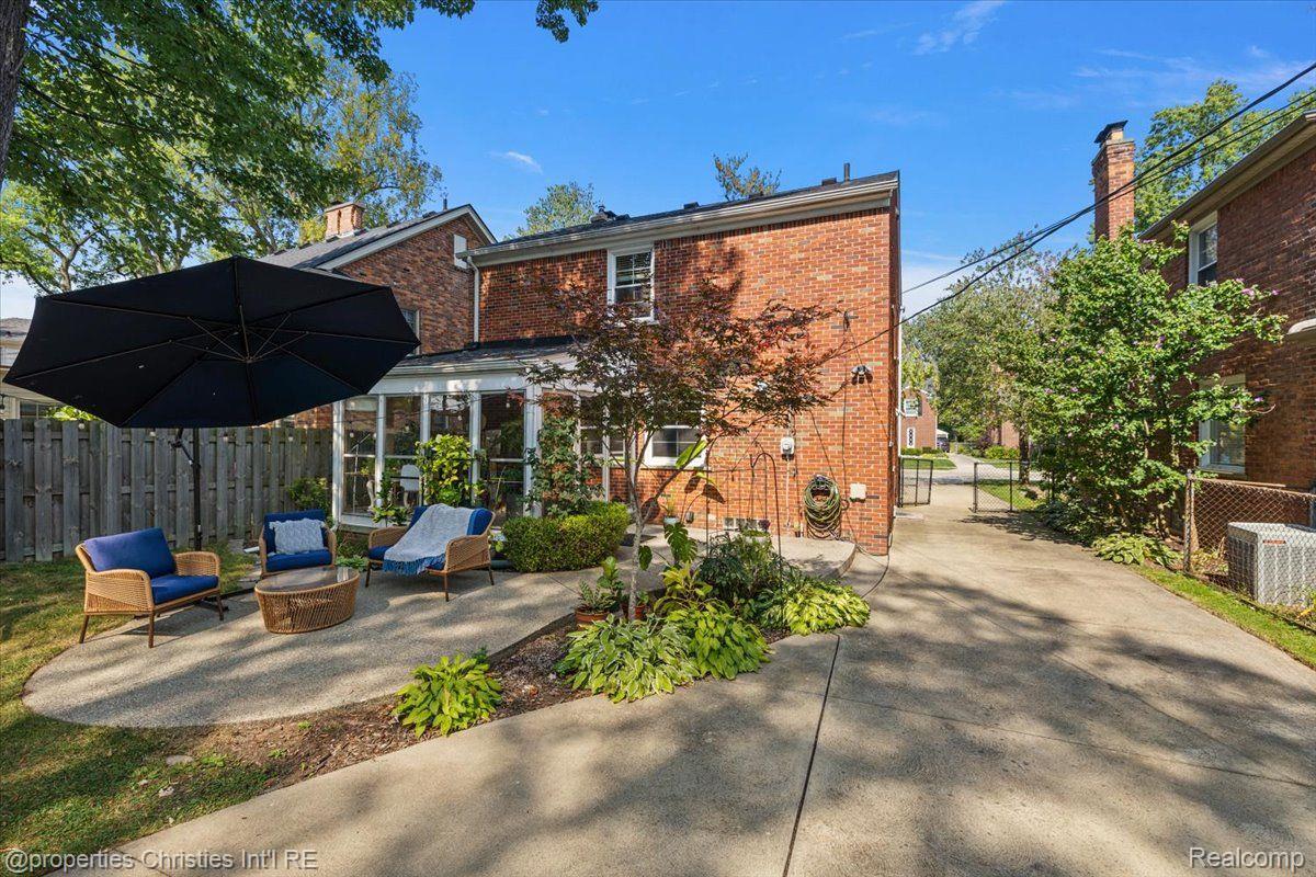 1683 Severn Road
