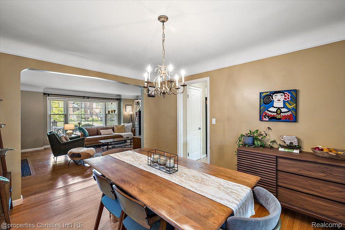 1683 Severn Road