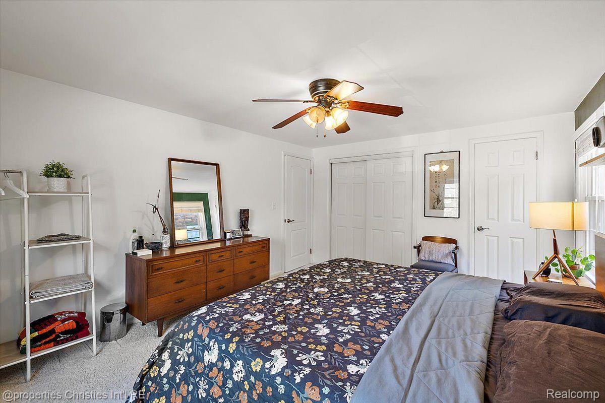 1683 Severn Road