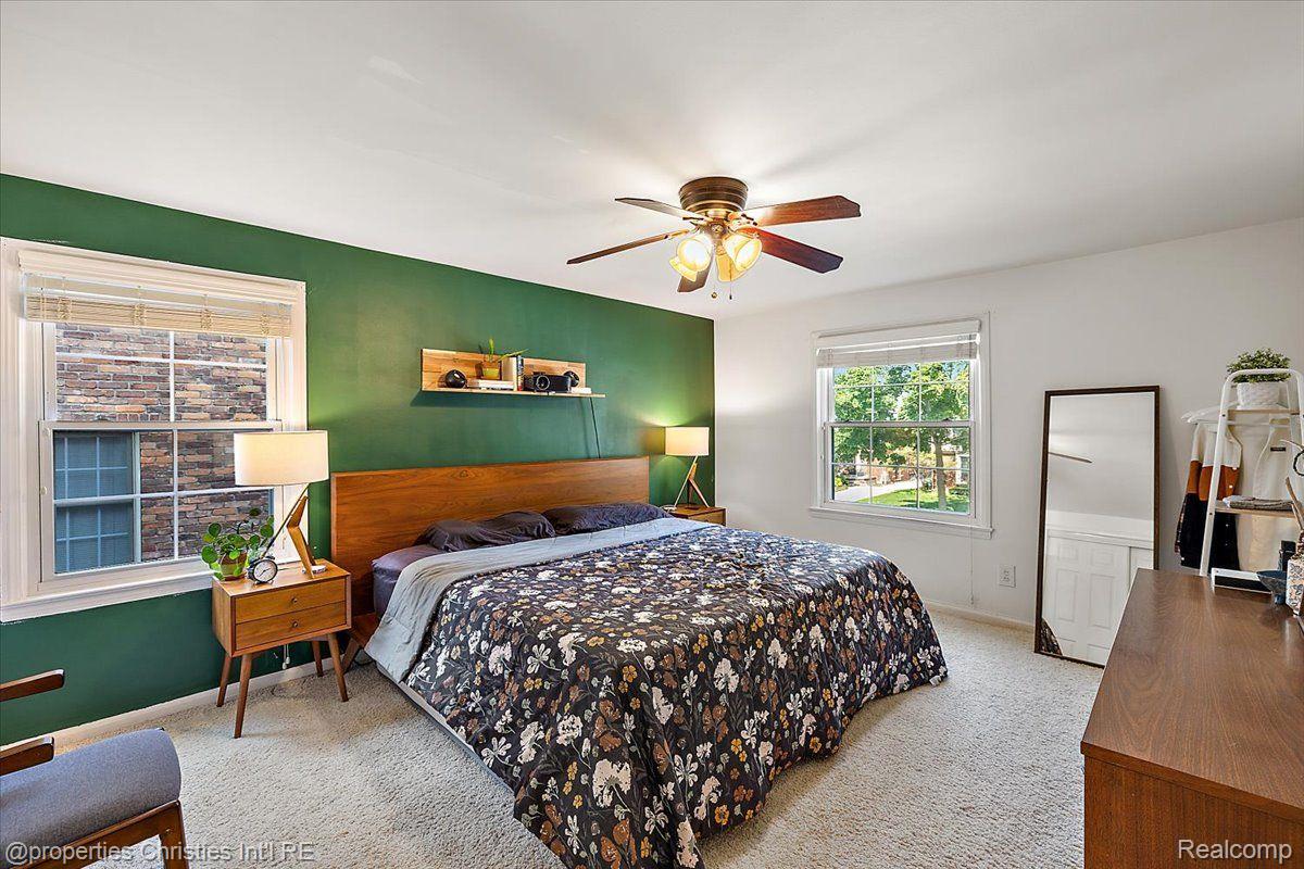 1683 Severn Road