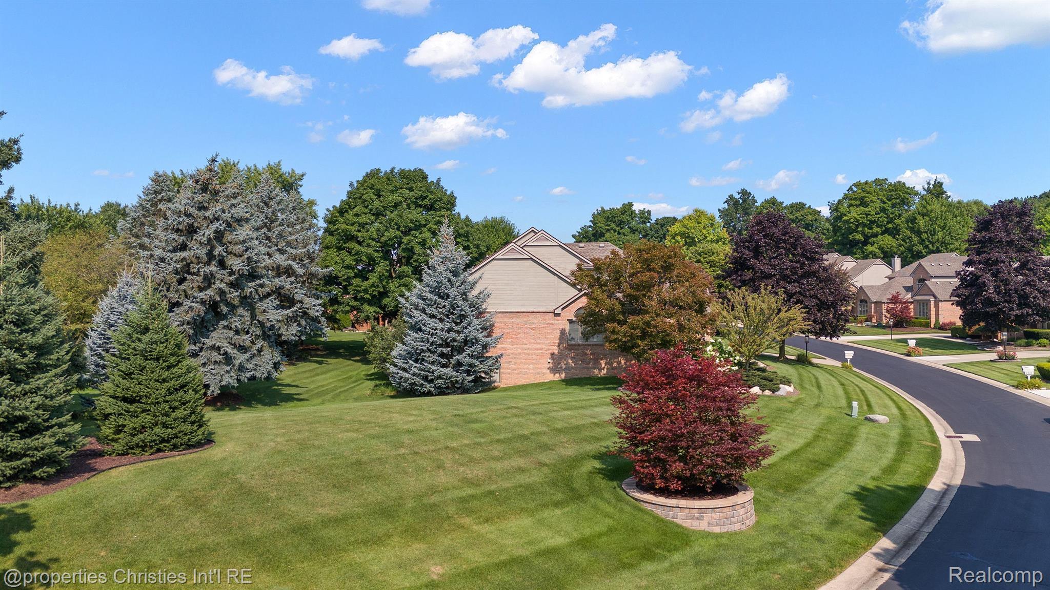12349 Woodlands Court