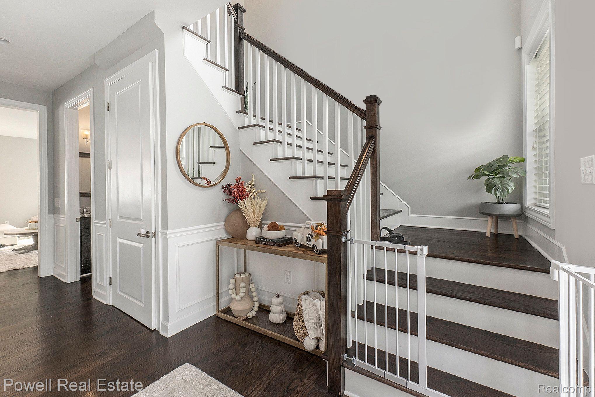 136 N Dorchester Avenue