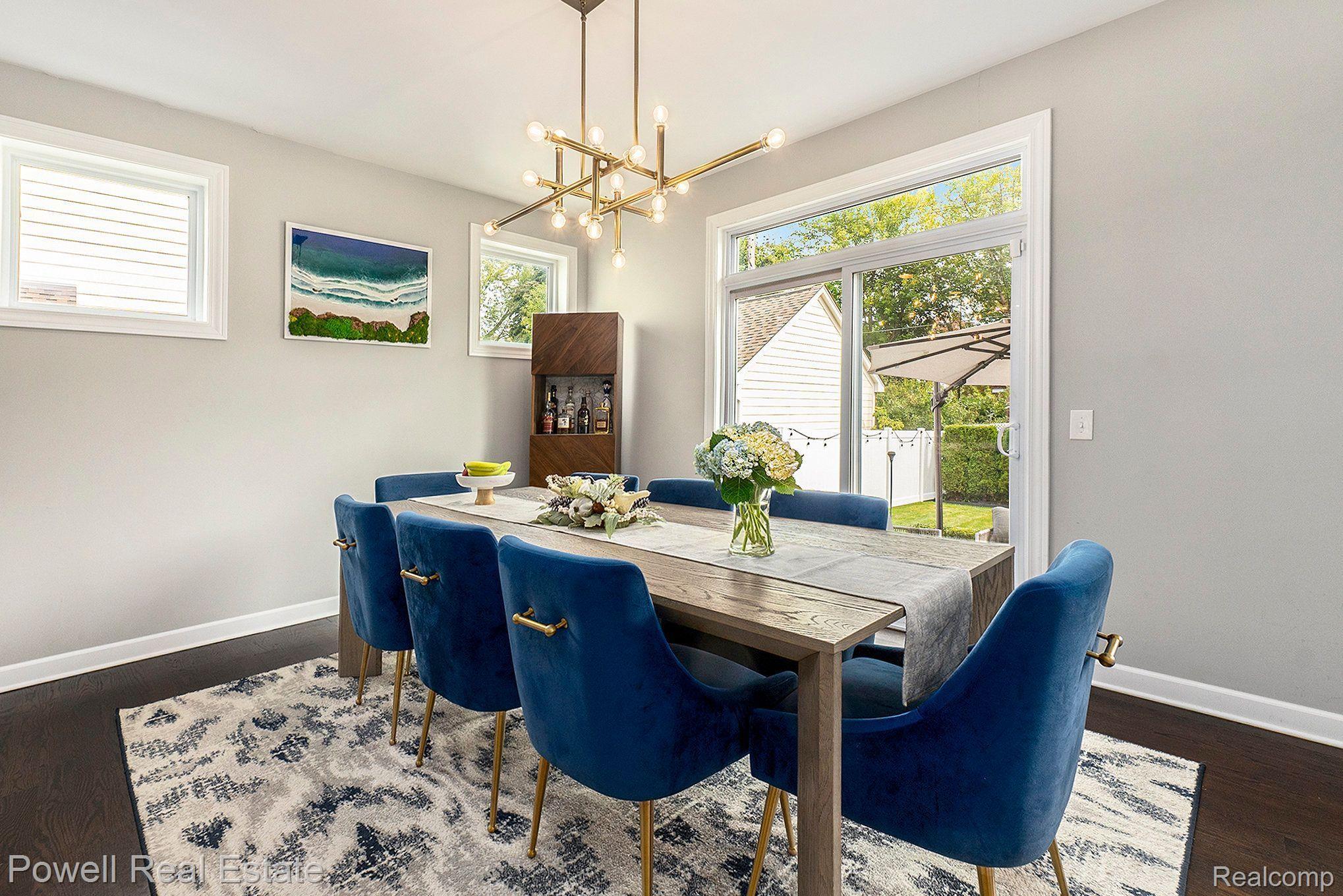 136 N Dorchester Avenue