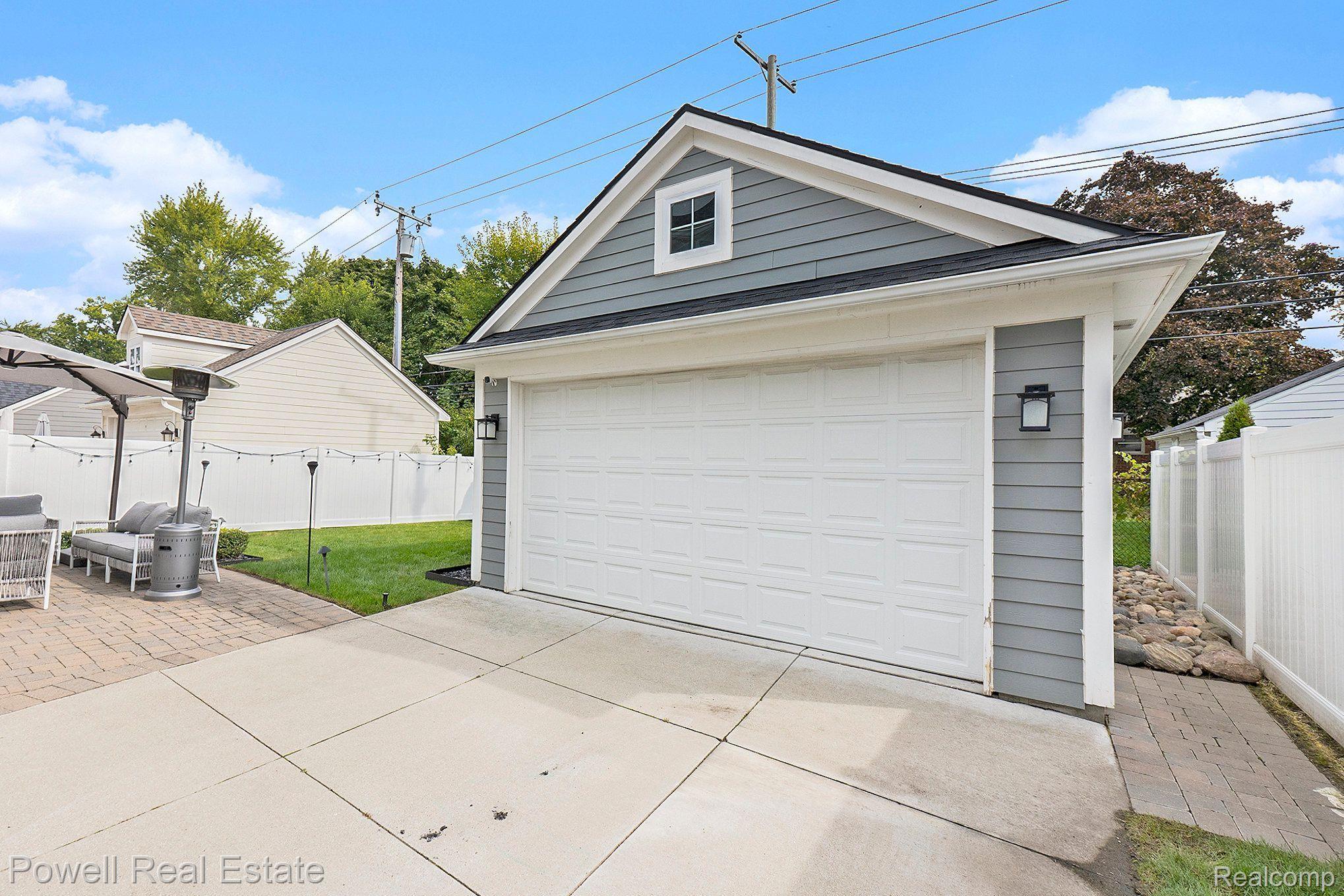 136 N Dorchester Avenue