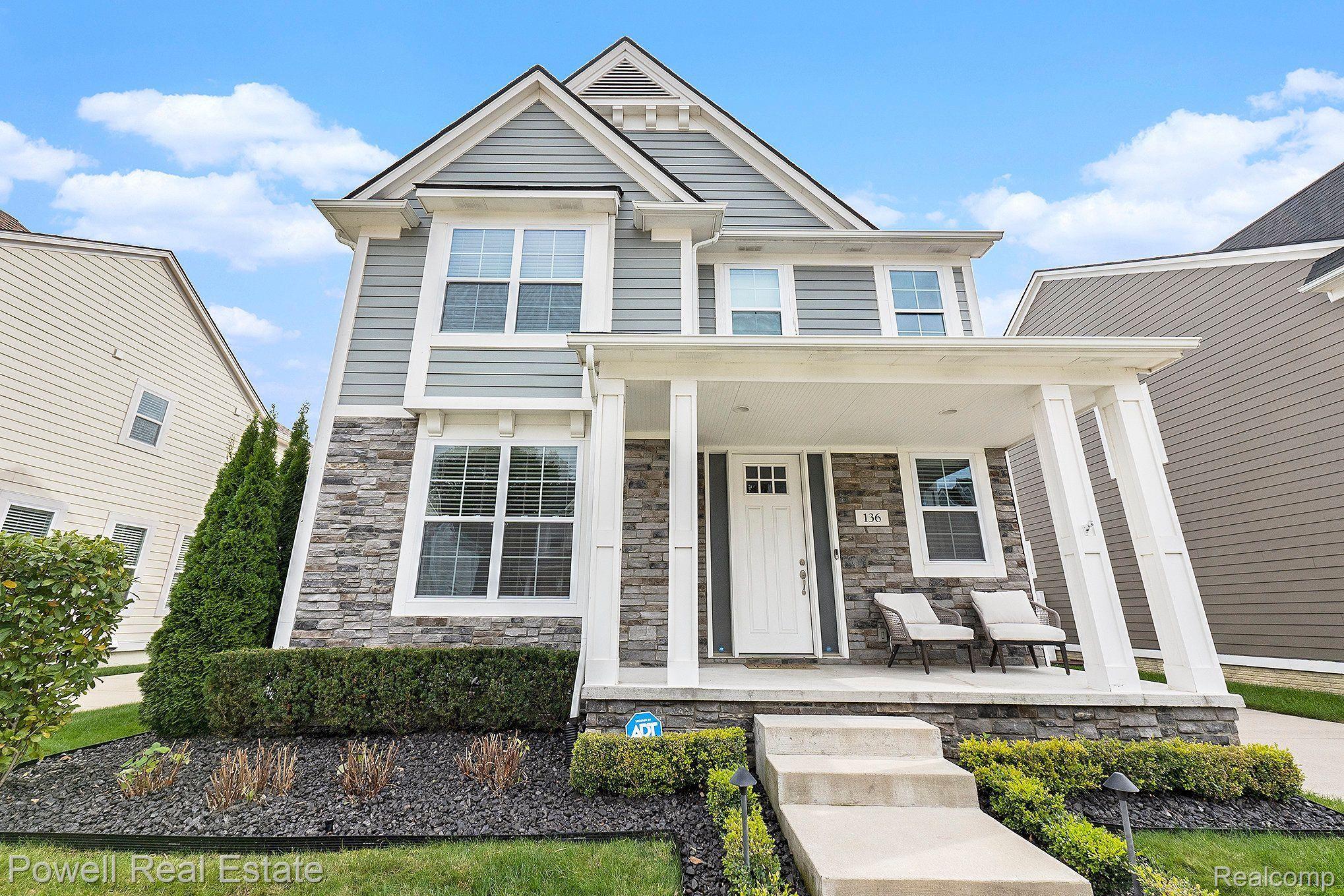 136 N Dorchester Avenue