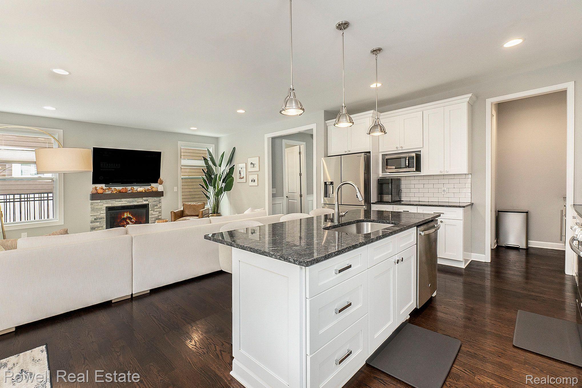 136 N Dorchester Avenue