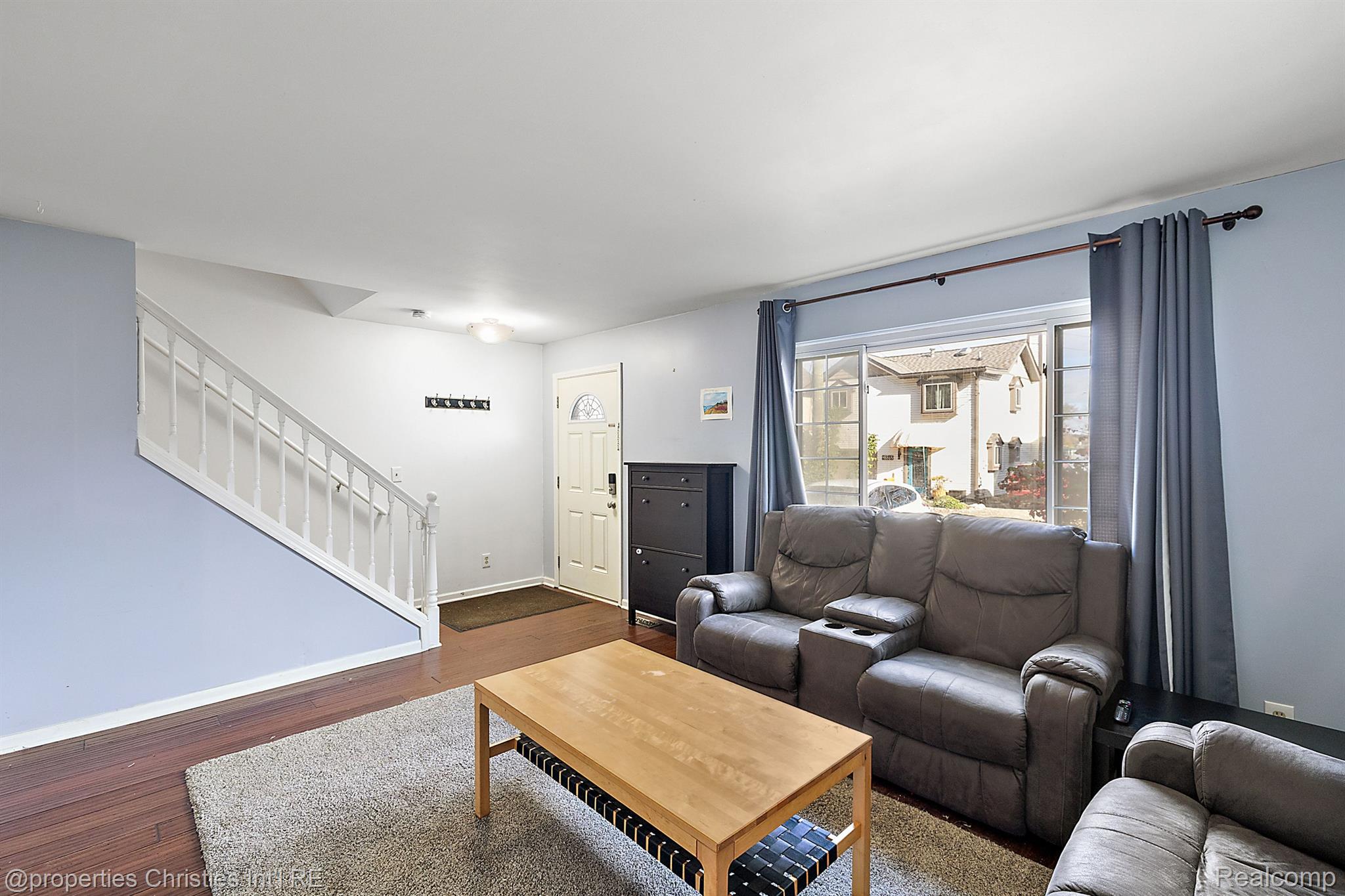 8870 Lagoon Drive