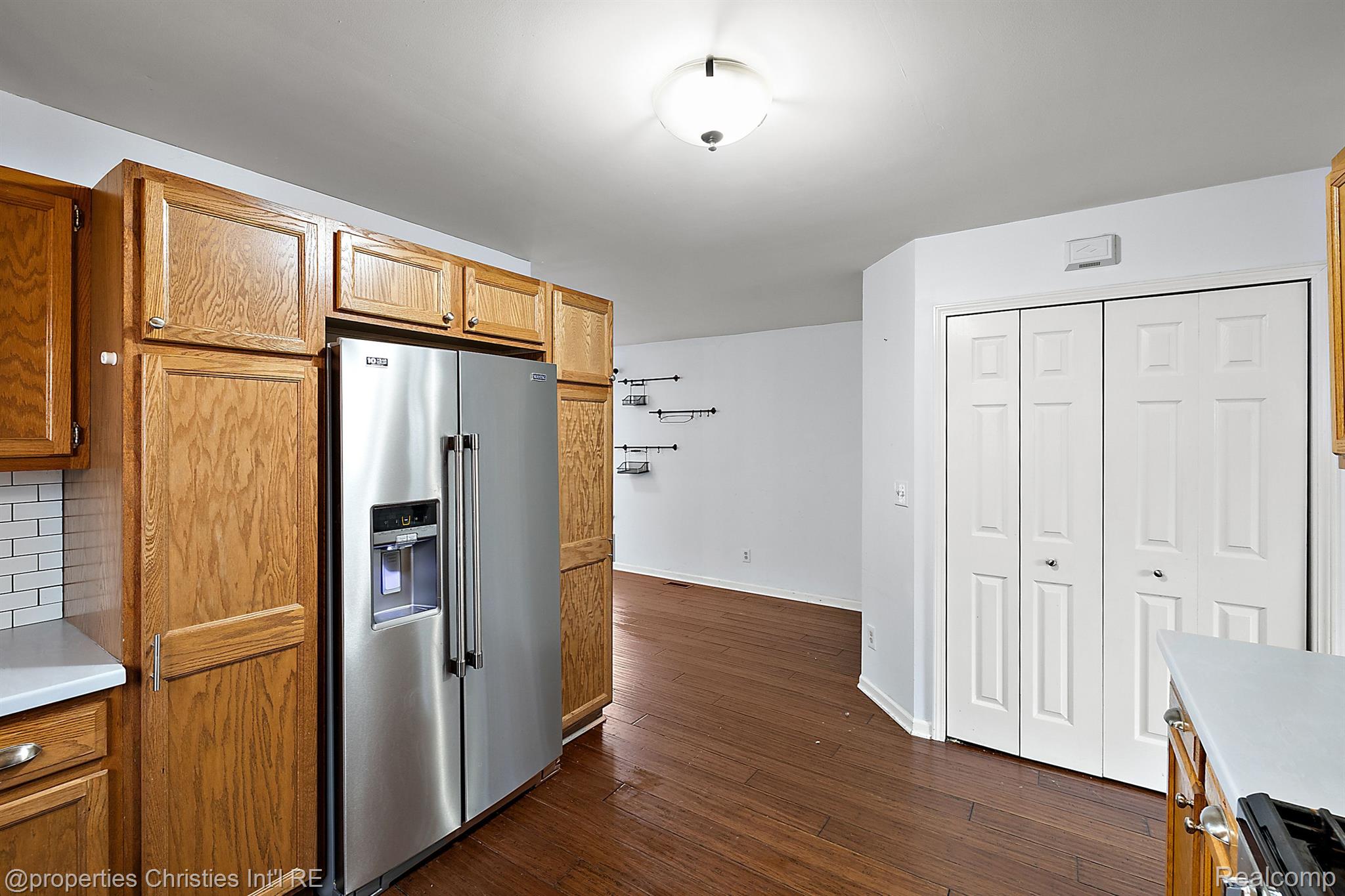 8870 Lagoon Drive