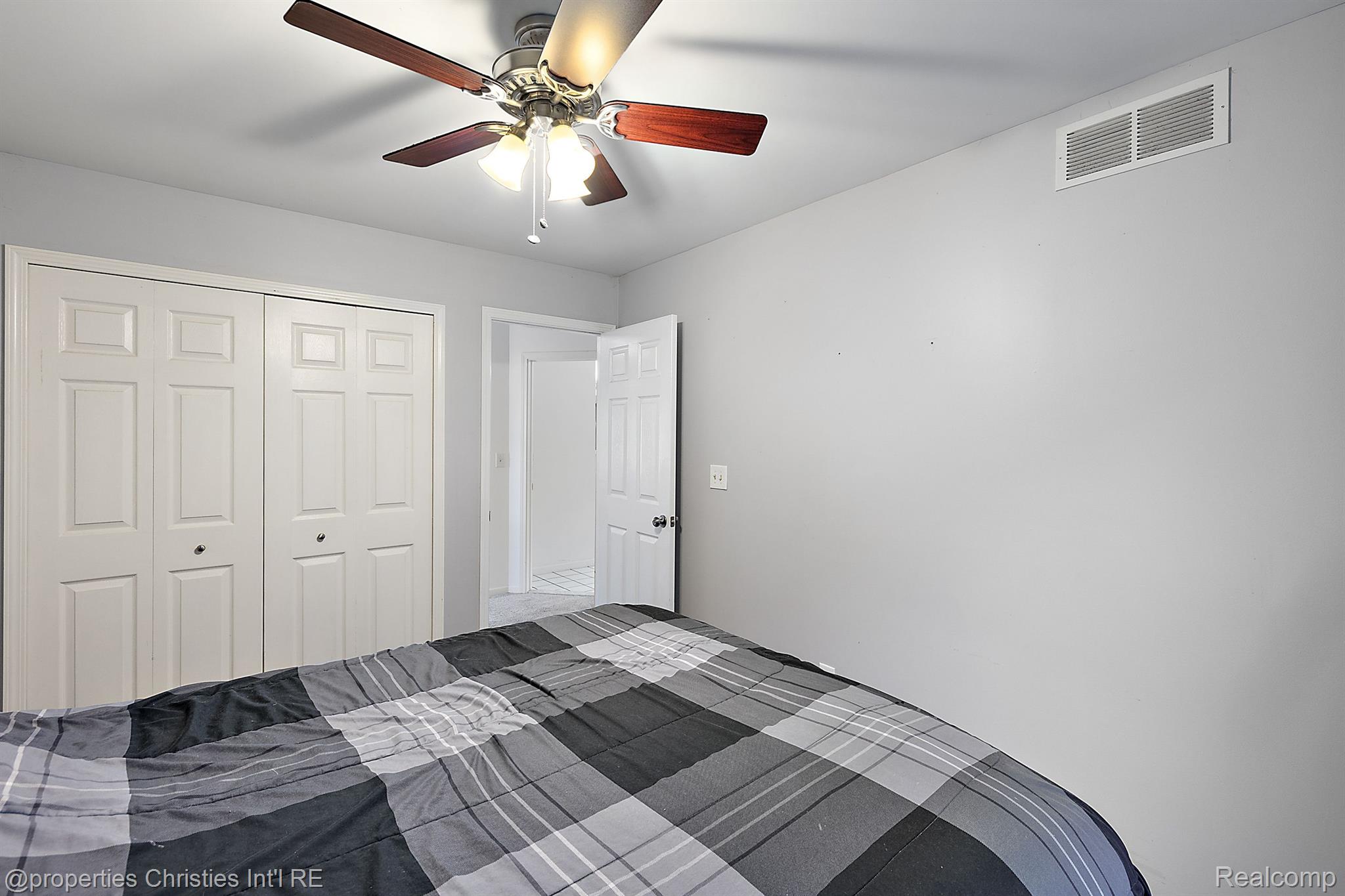 8870 Lagoon Drive