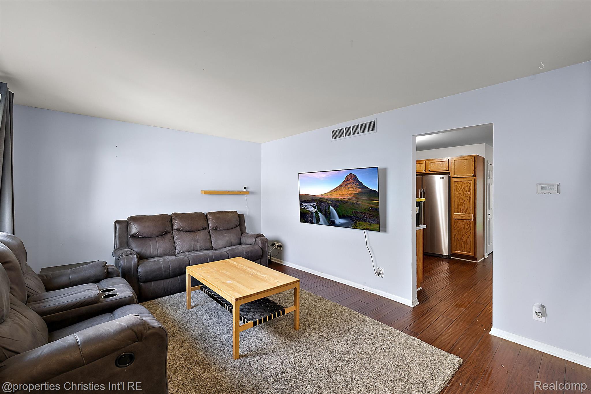8870 Lagoon Drive