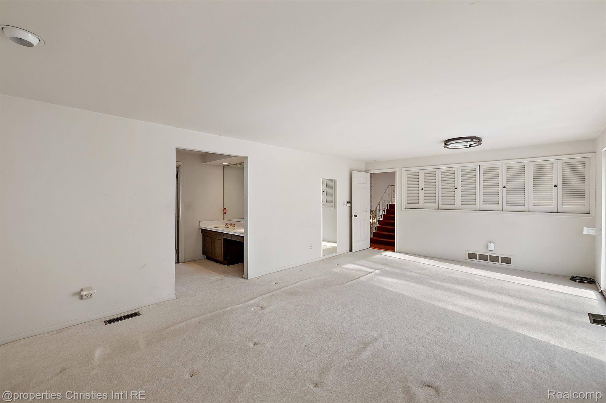 3261 Bloomfield Park Drive