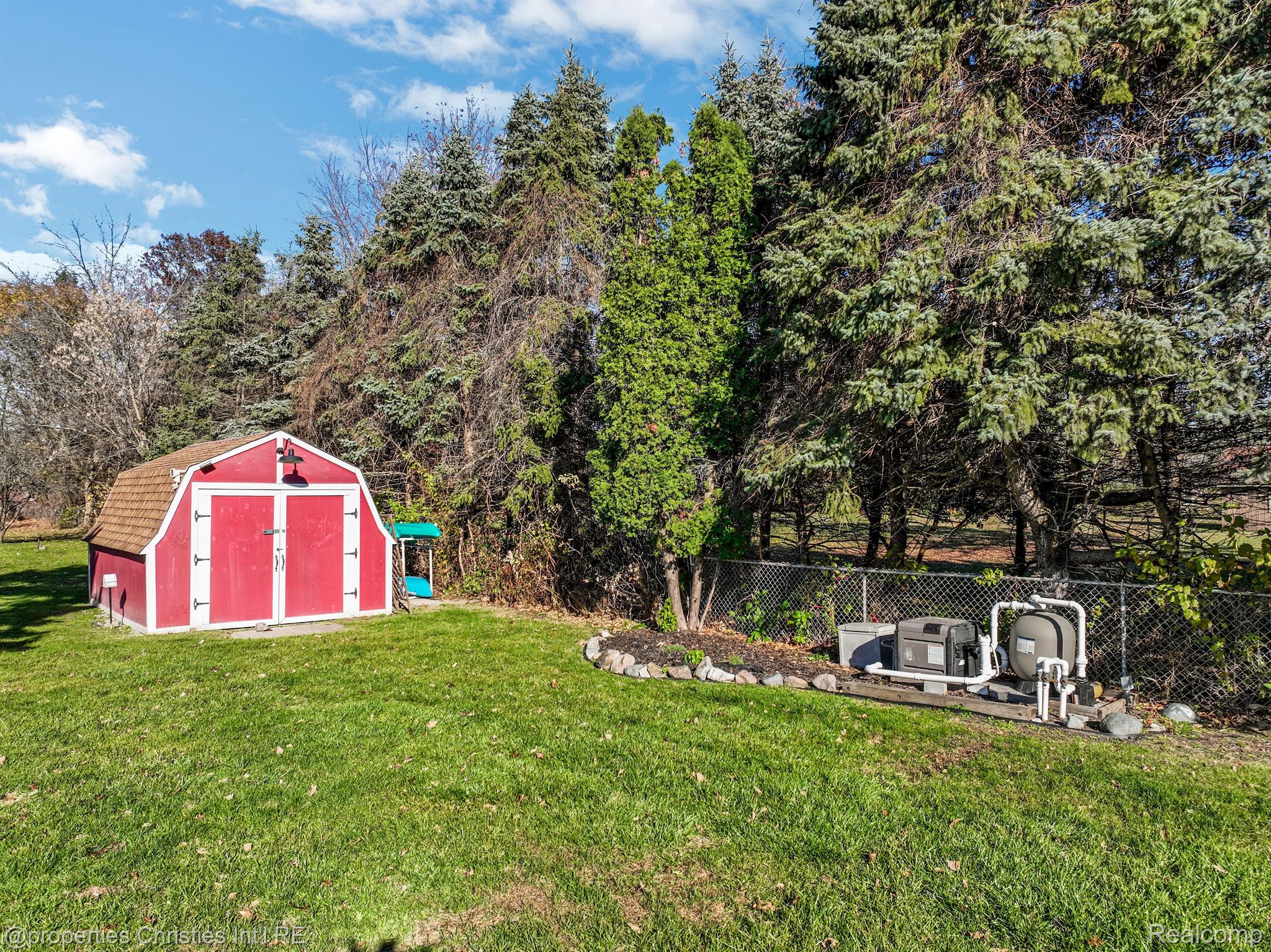 16507 17 Mile Road