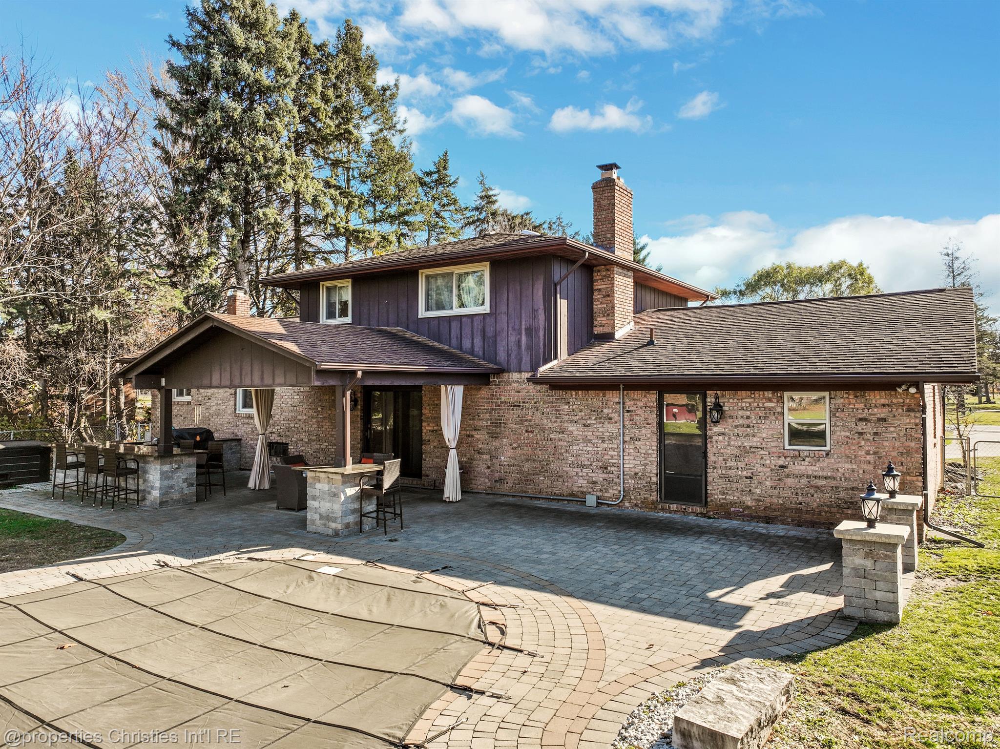16507 17 Mile Road