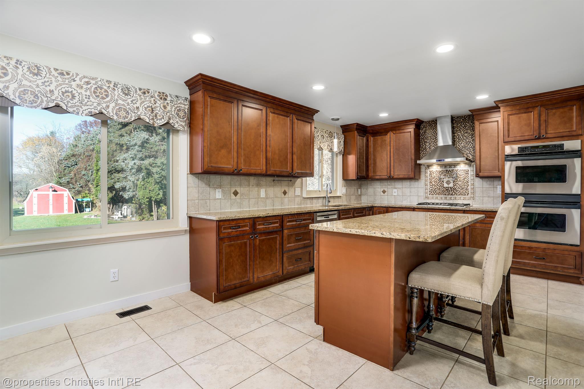 16507 17 Mile Road