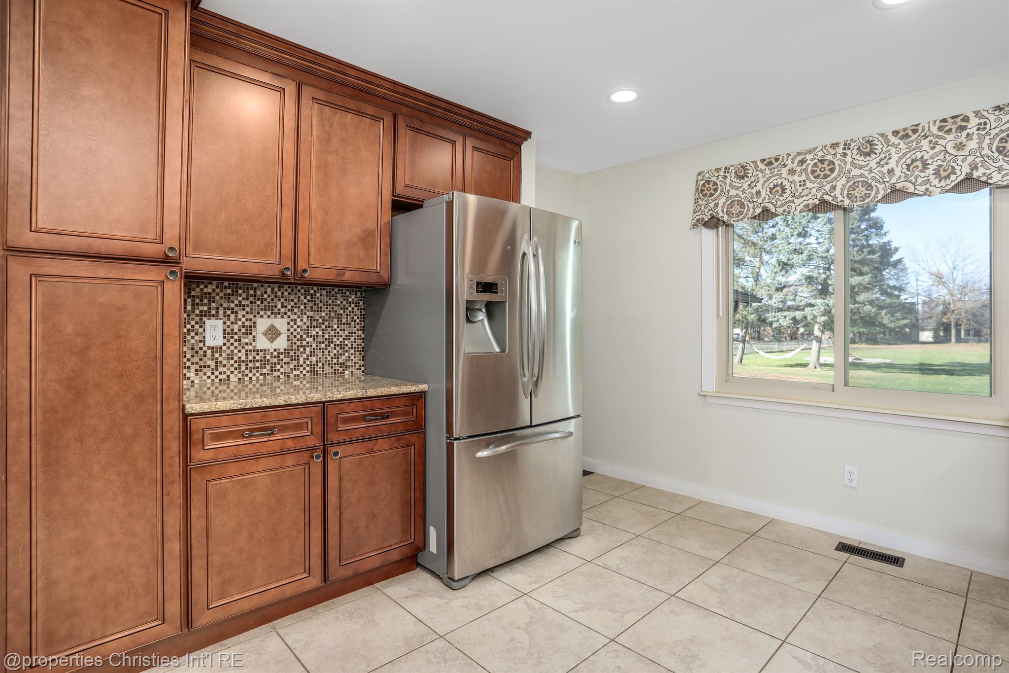 16507 17 Mile Road