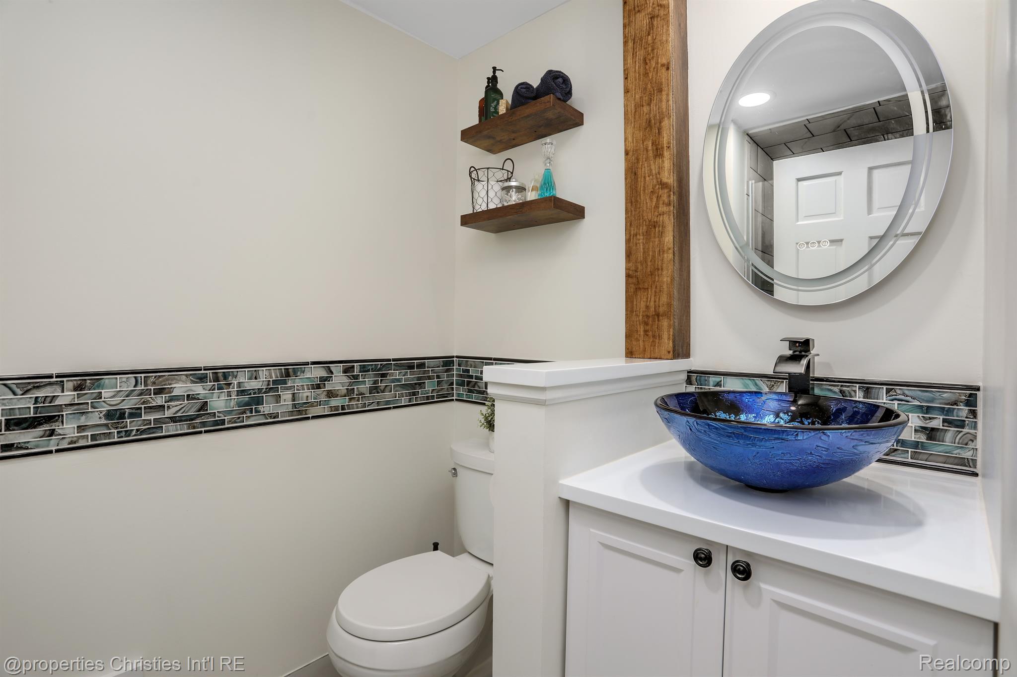 16507 17 Mile Road