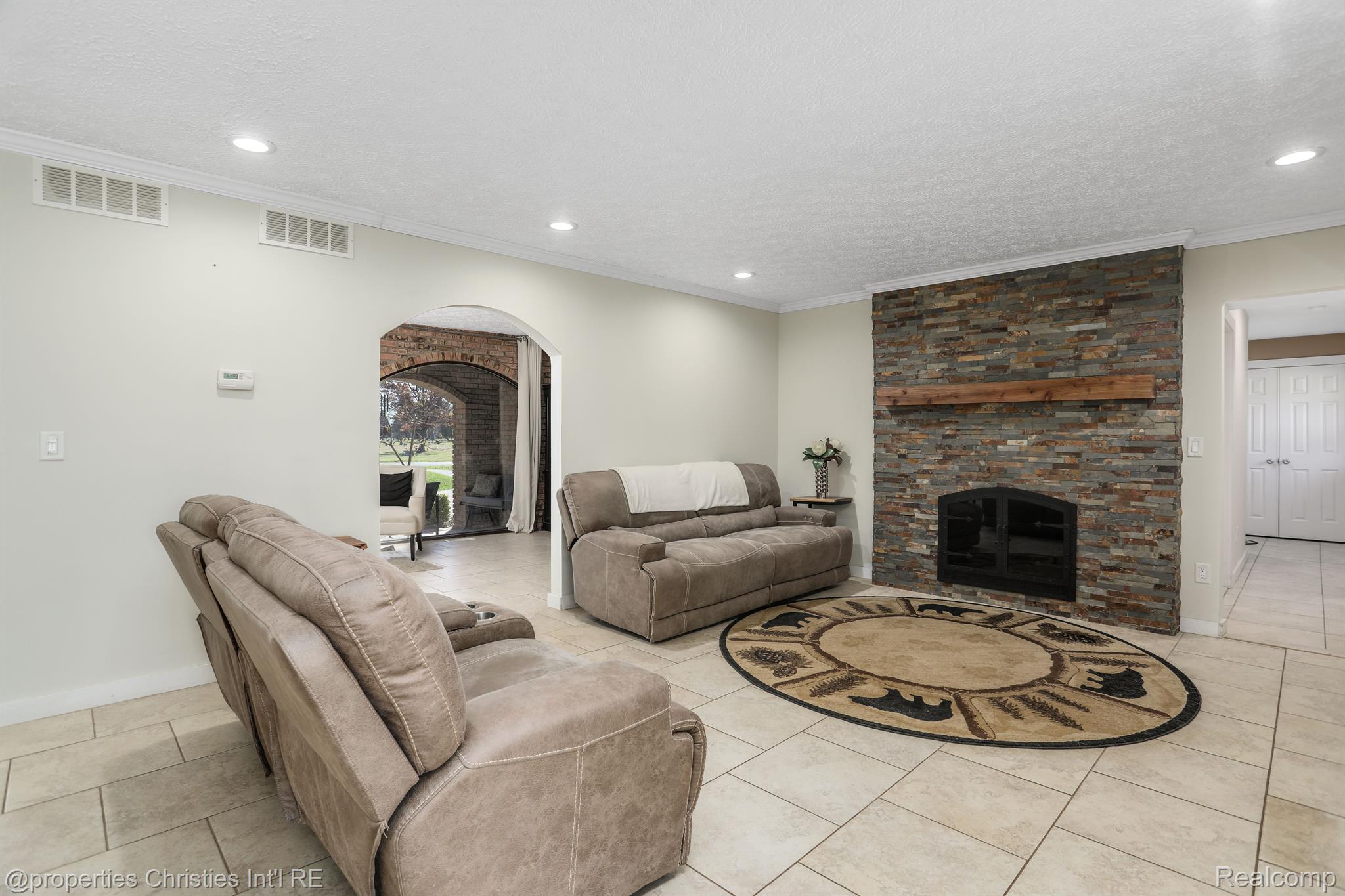 16507 17 Mile Road