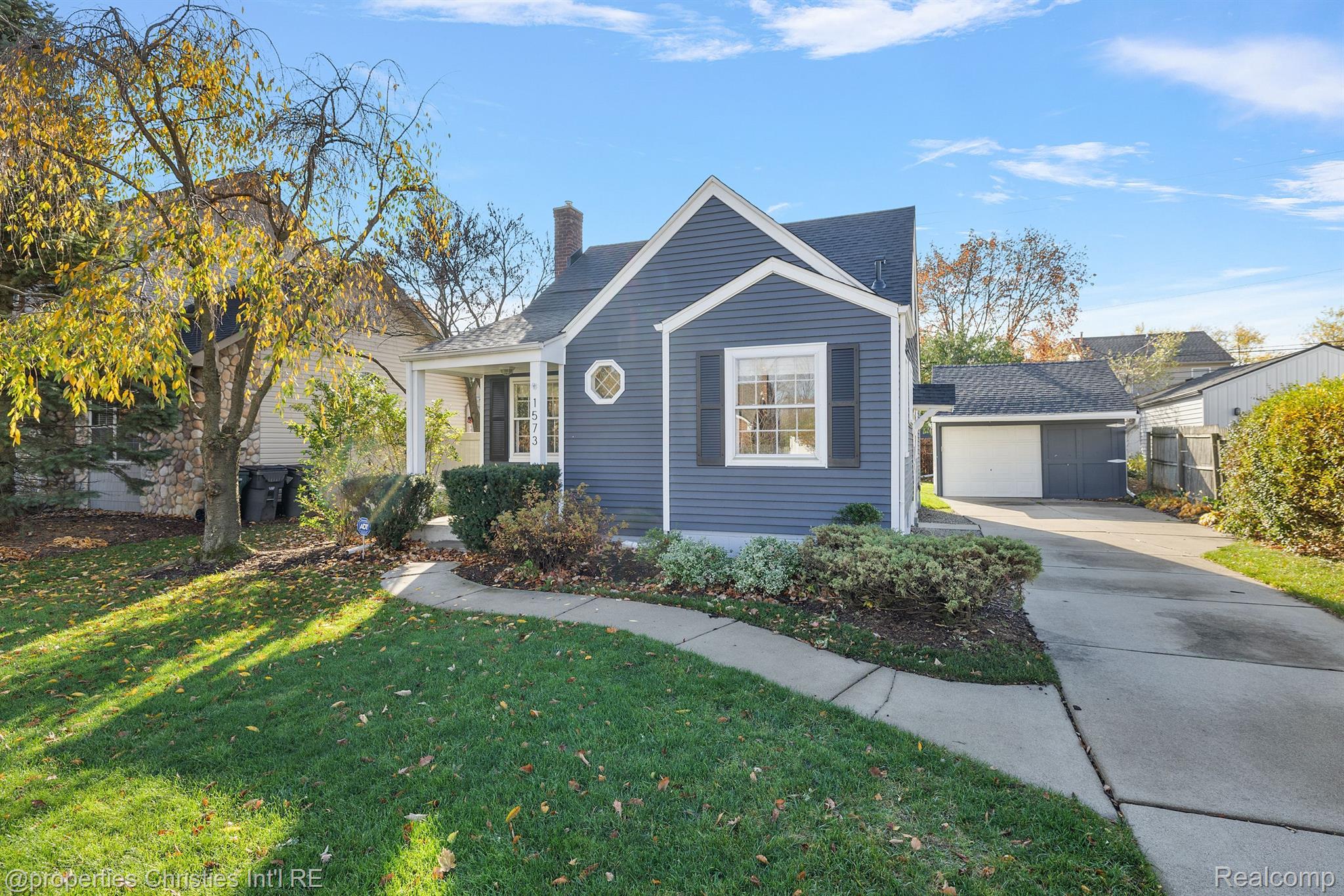 1573 Larkmoor Boulevard