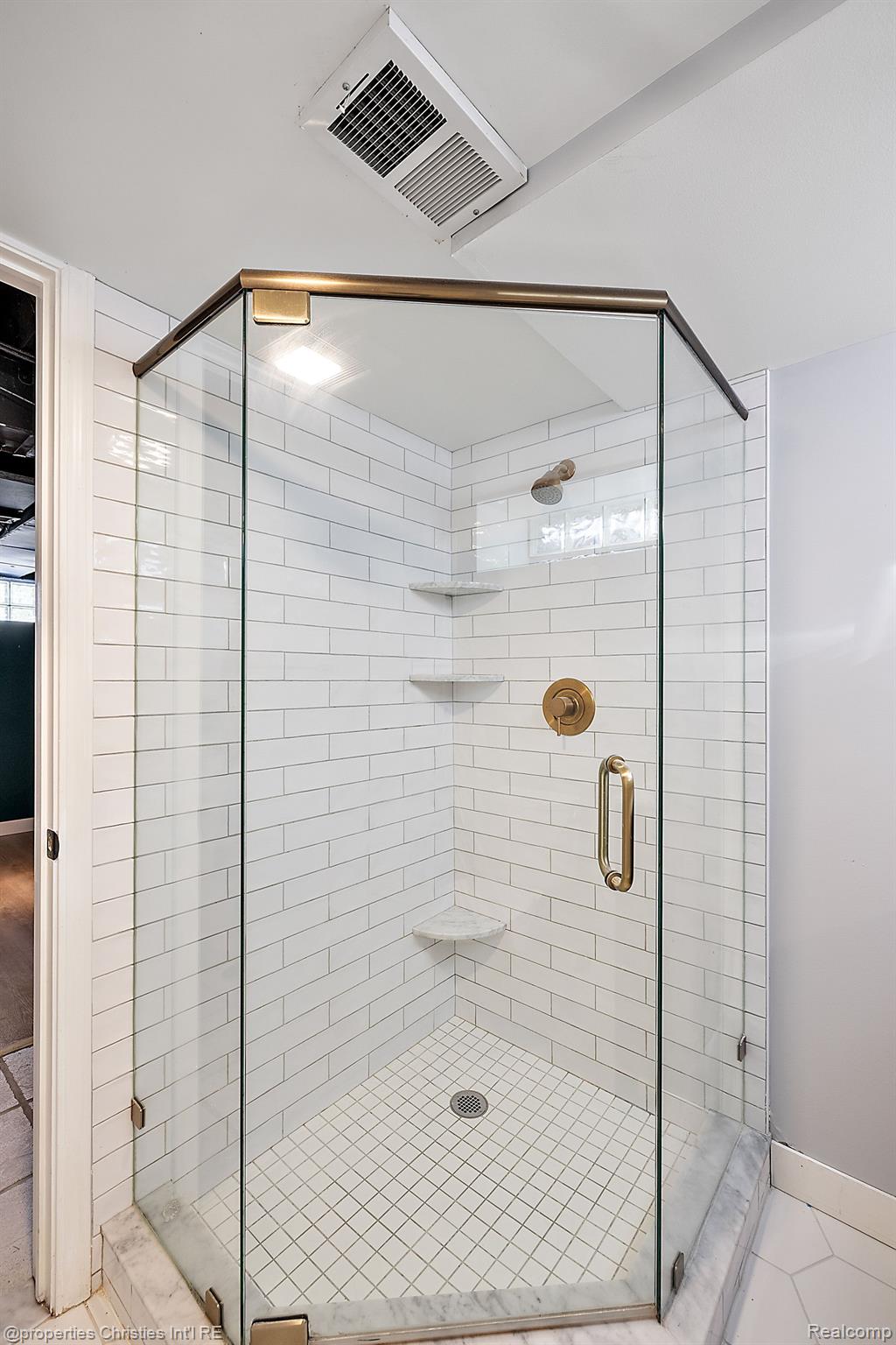 1573 Larkmoor Boulevard