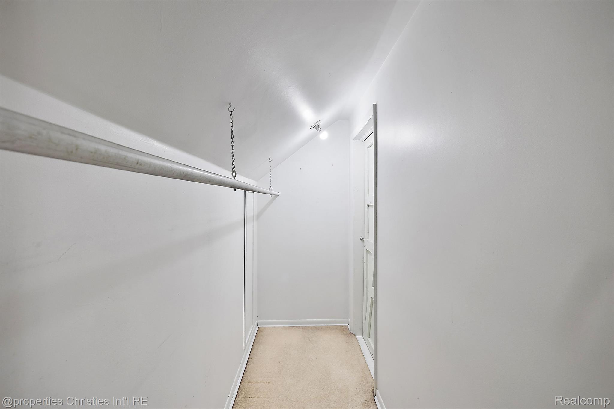 1573 Larkmoor Boulevard