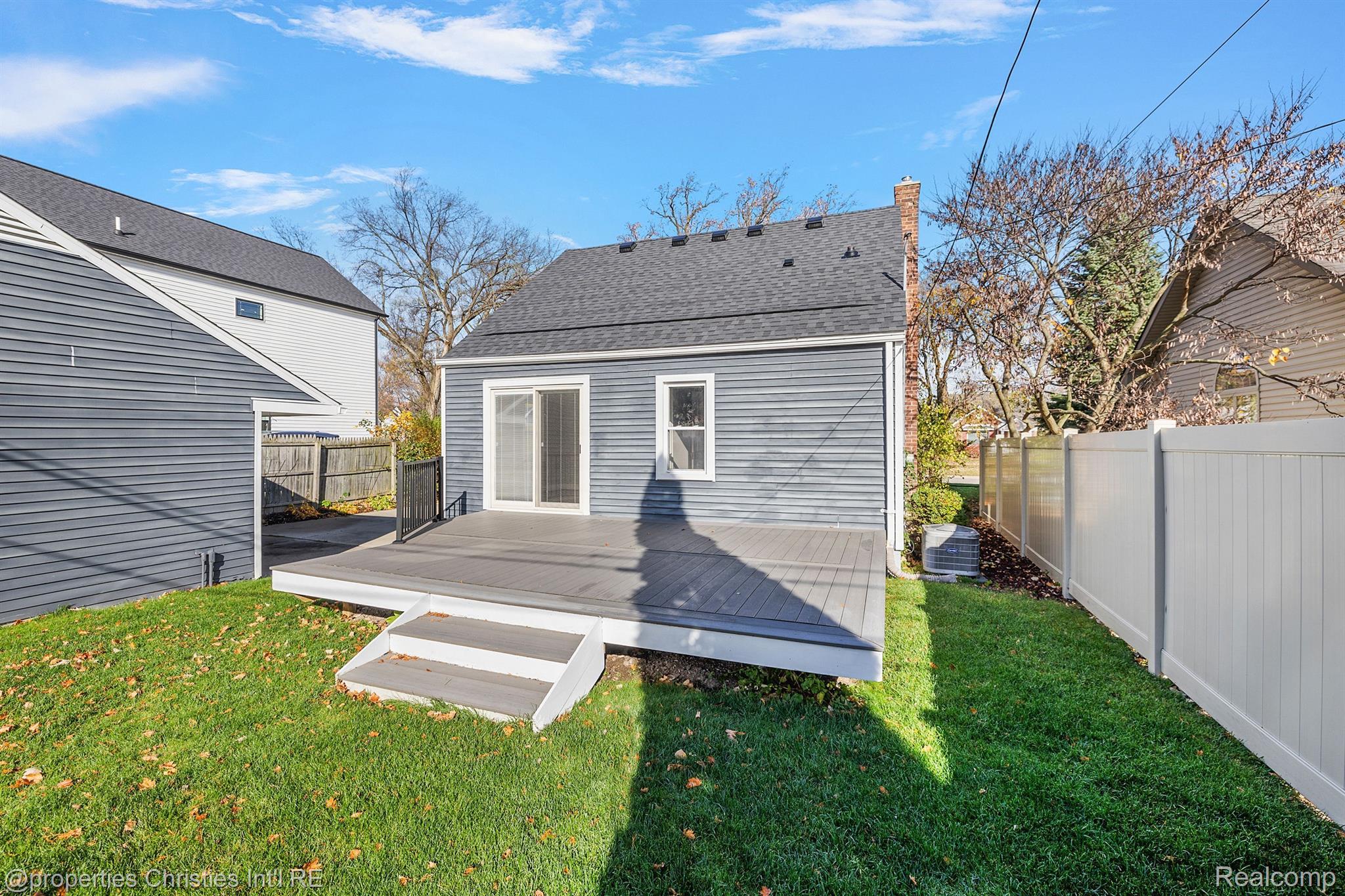 1573 Larkmoor Boulevard