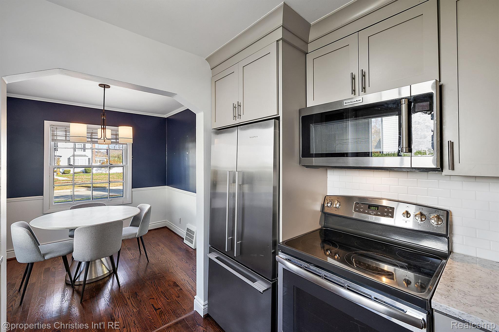 1573 Larkmoor Boulevard