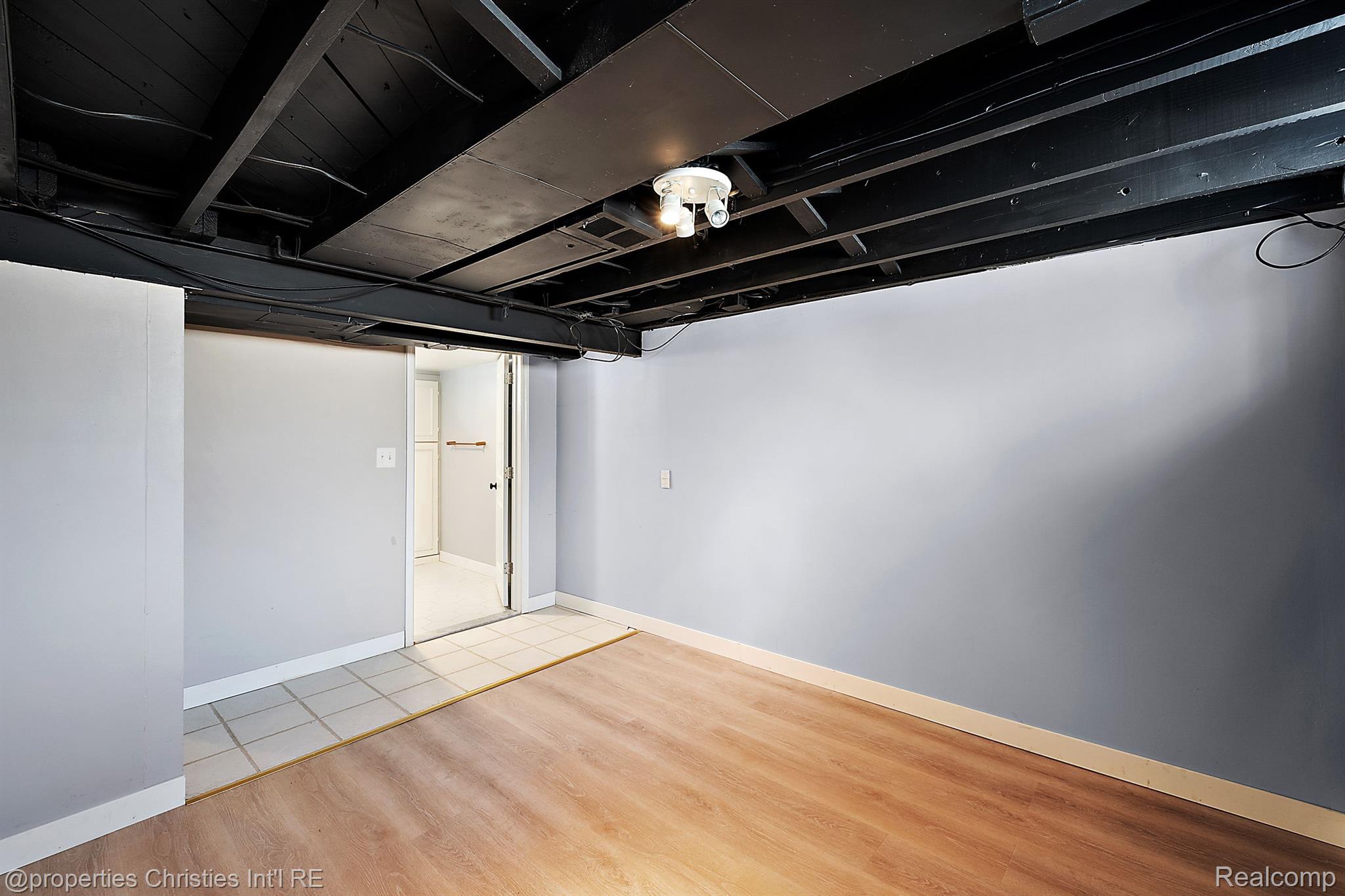 1573 Larkmoor Boulevard