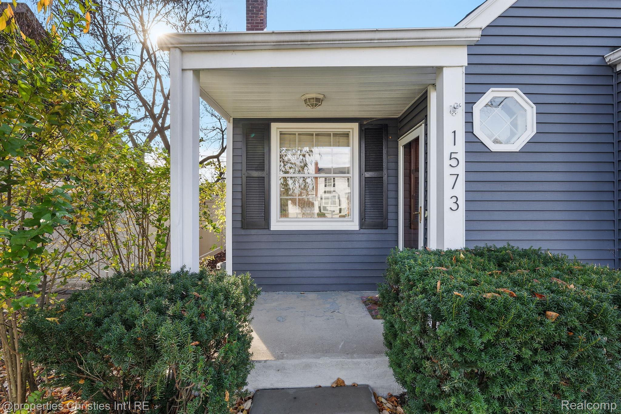 1573 Larkmoor Boulevard