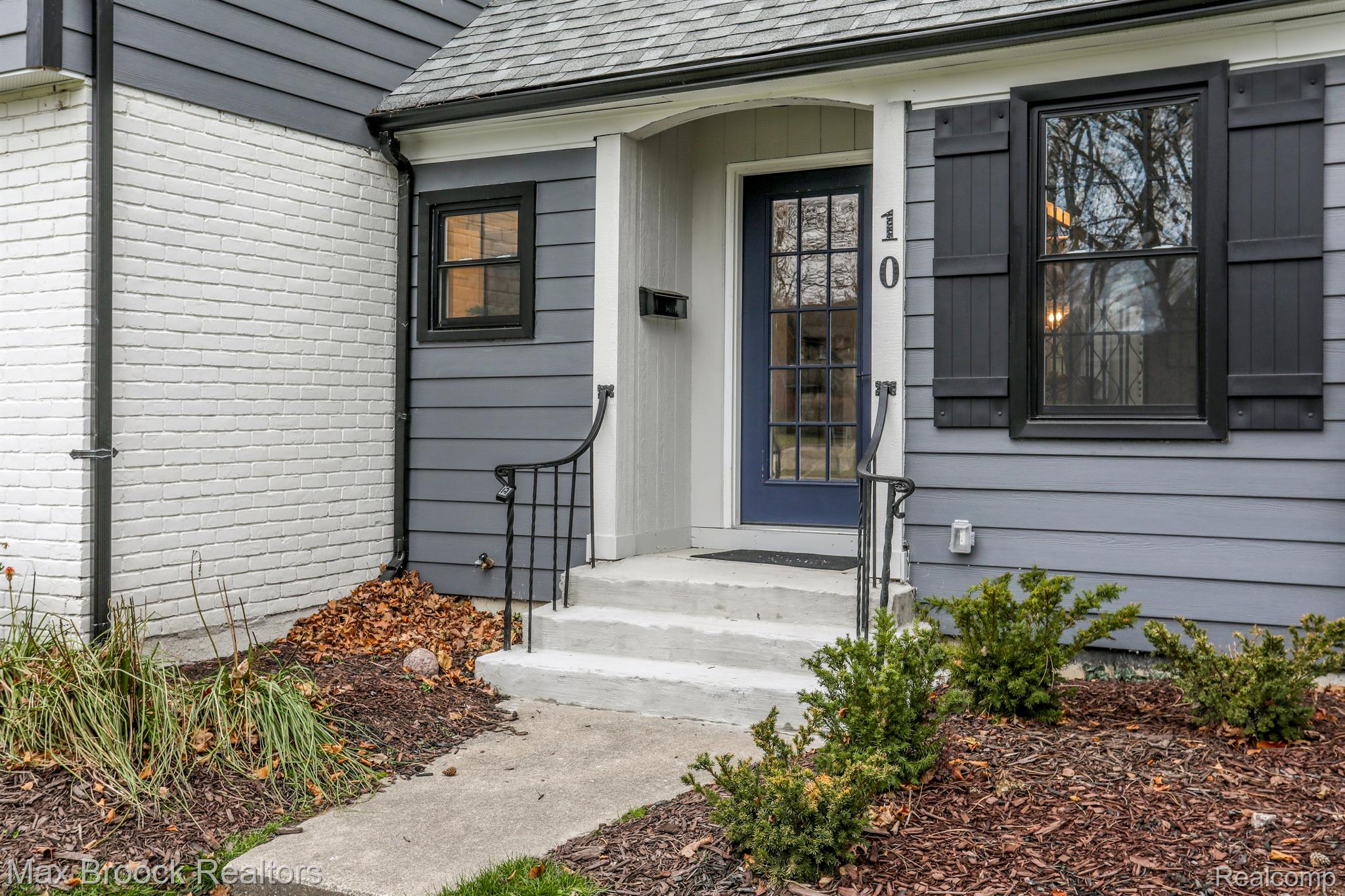 10 OAKLAND PARK Boulevard