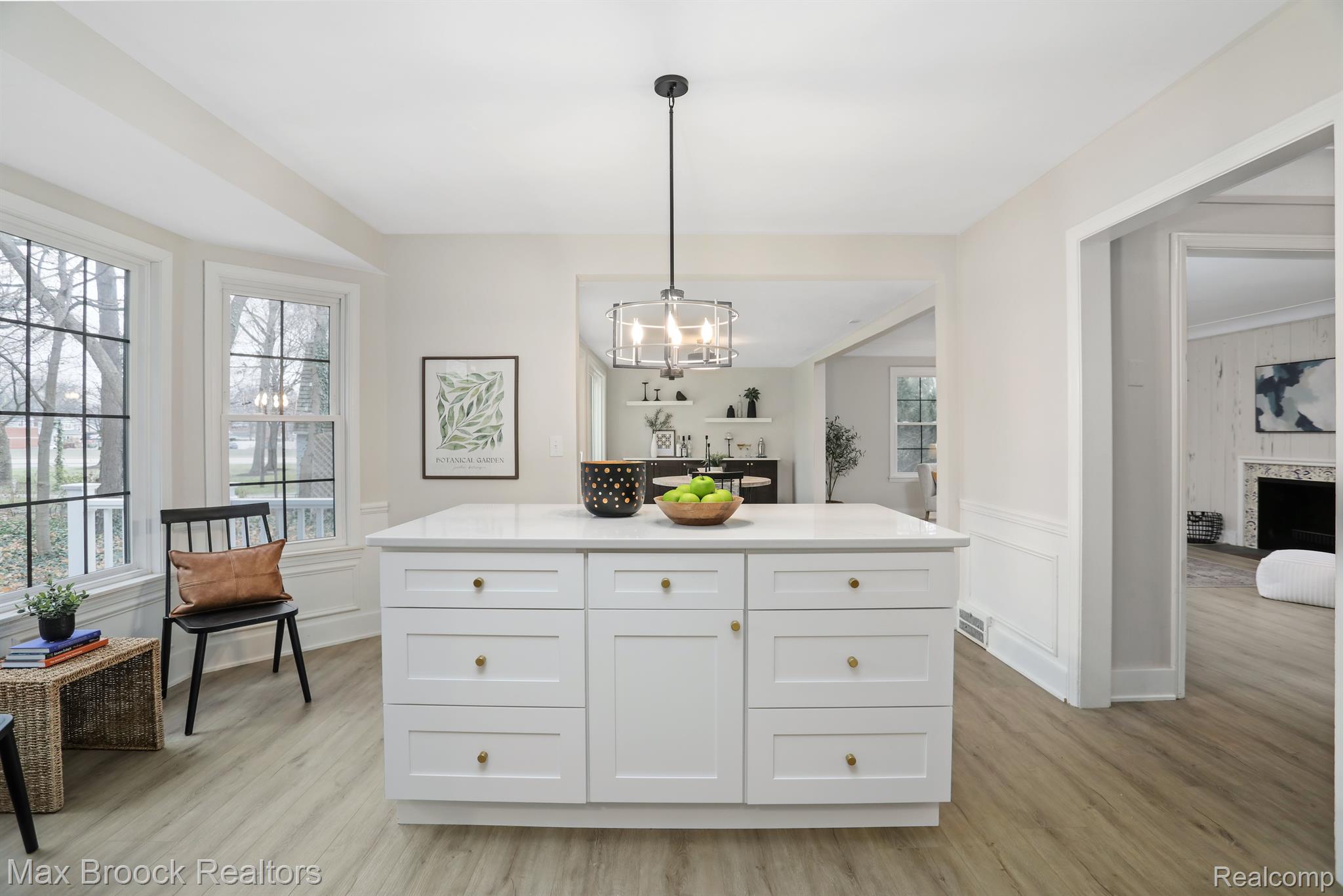 10 OAKLAND PARK Boulevard