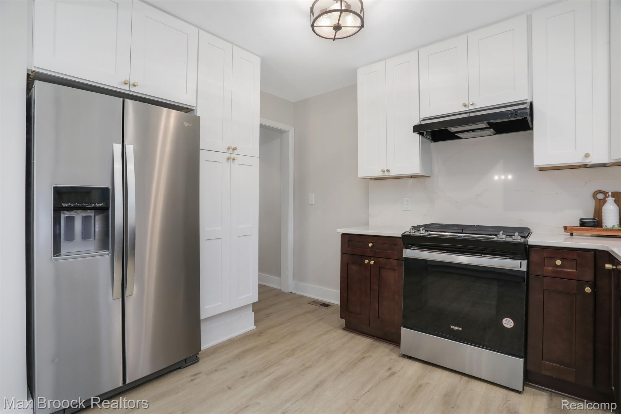 10 OAKLAND PARK Boulevard