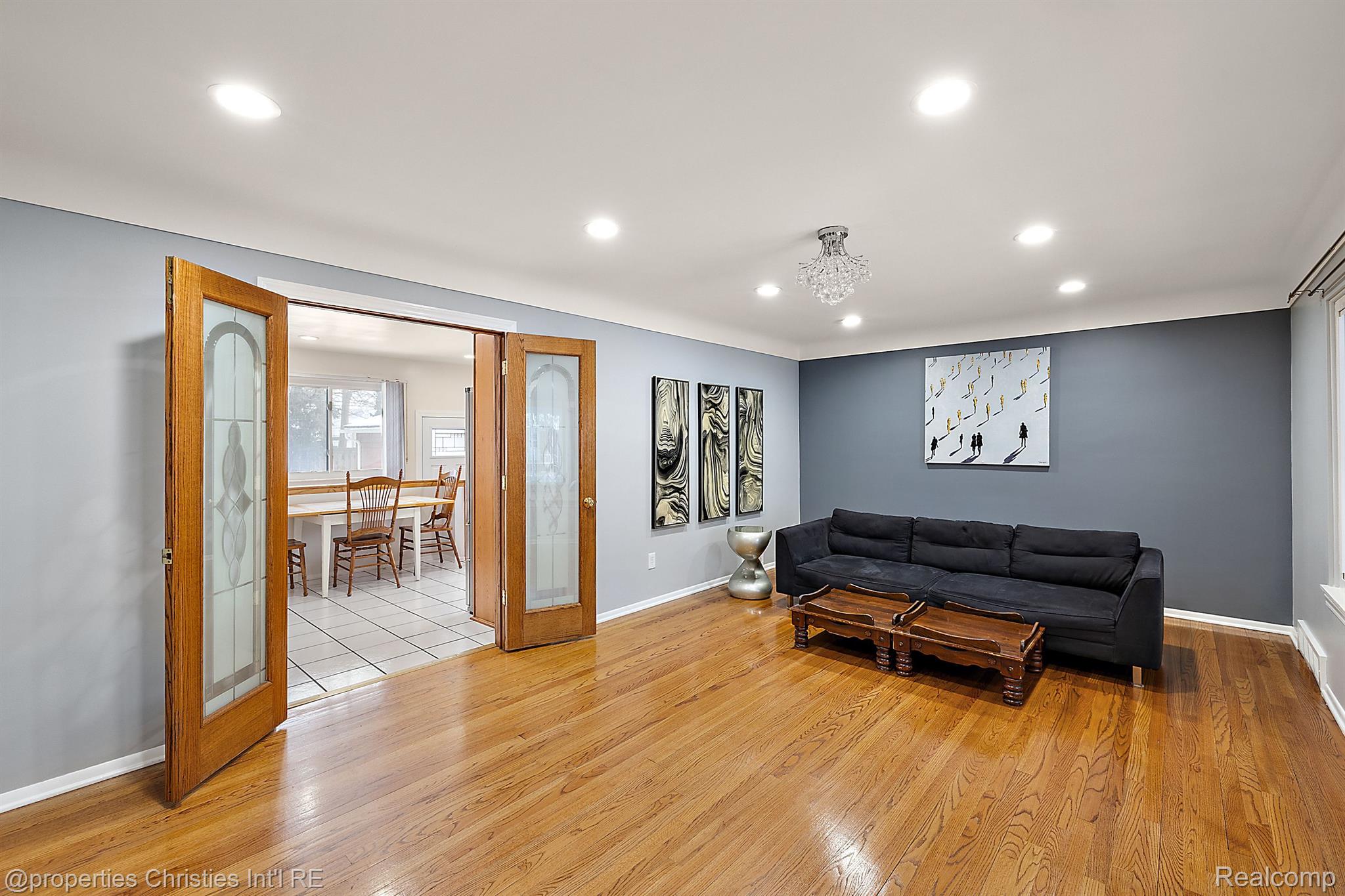 30500 Fairfax Street